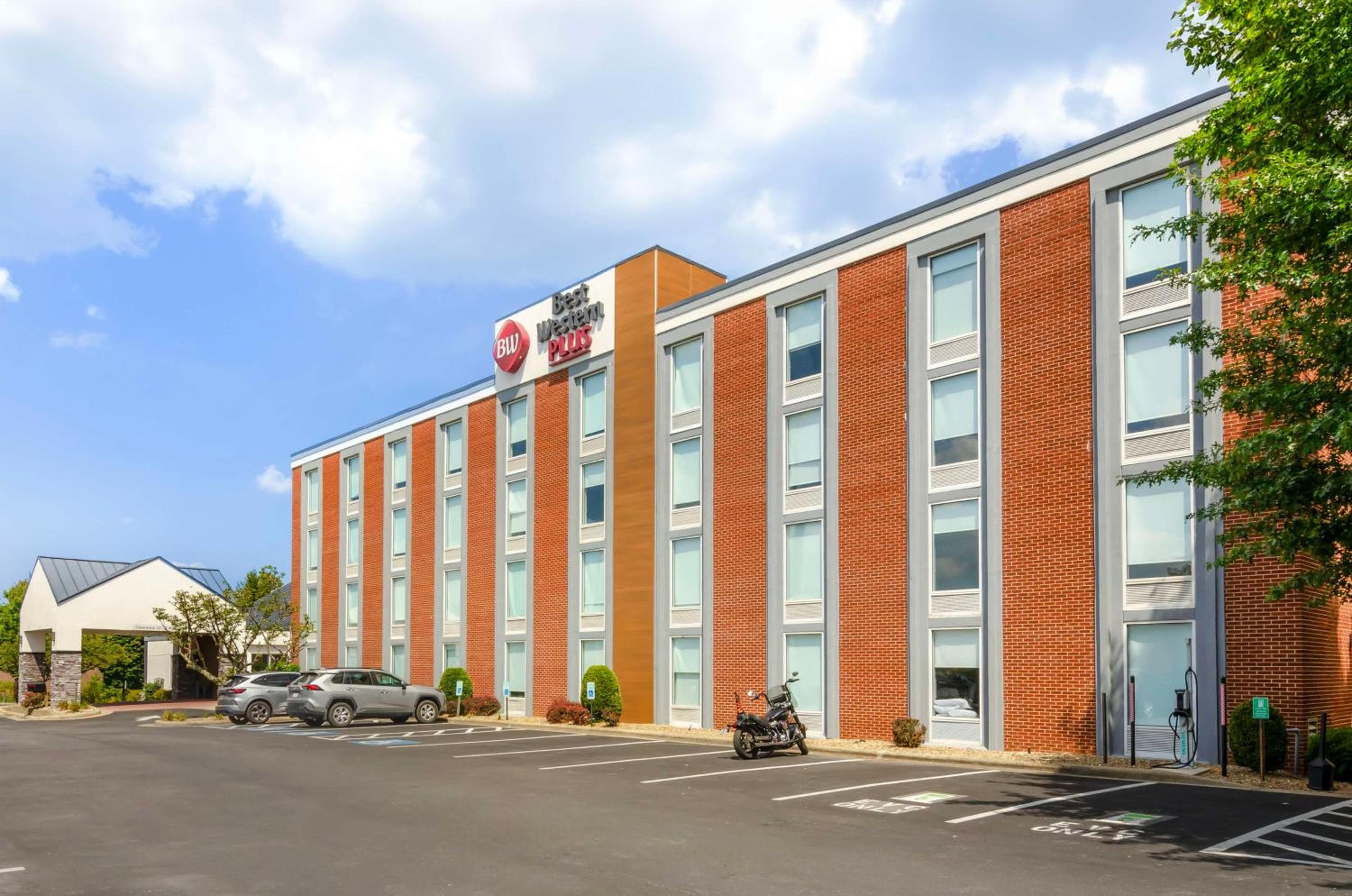 Best Western Plus Beckley Inn