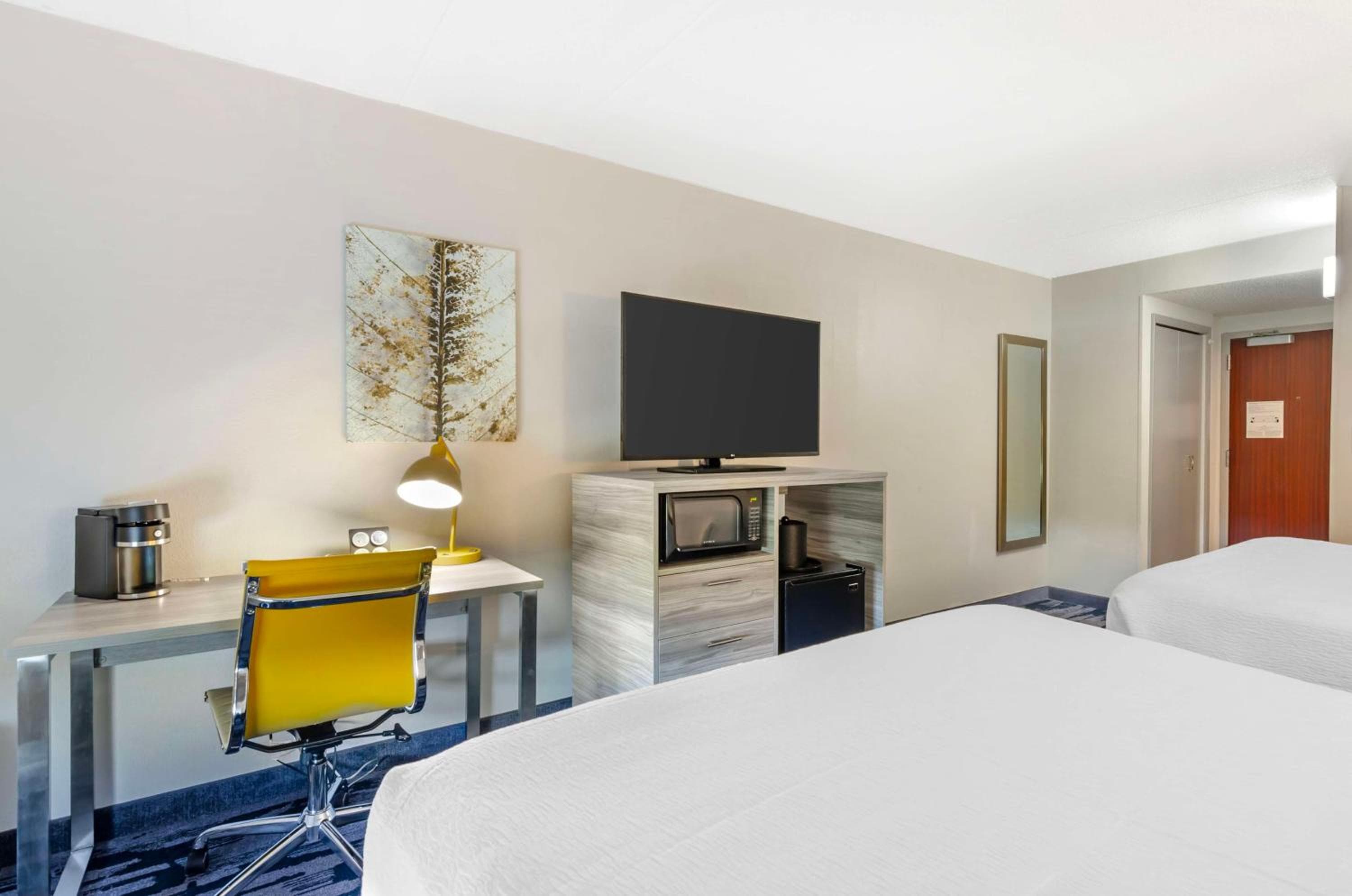 Best Western Plus Beckley Inn