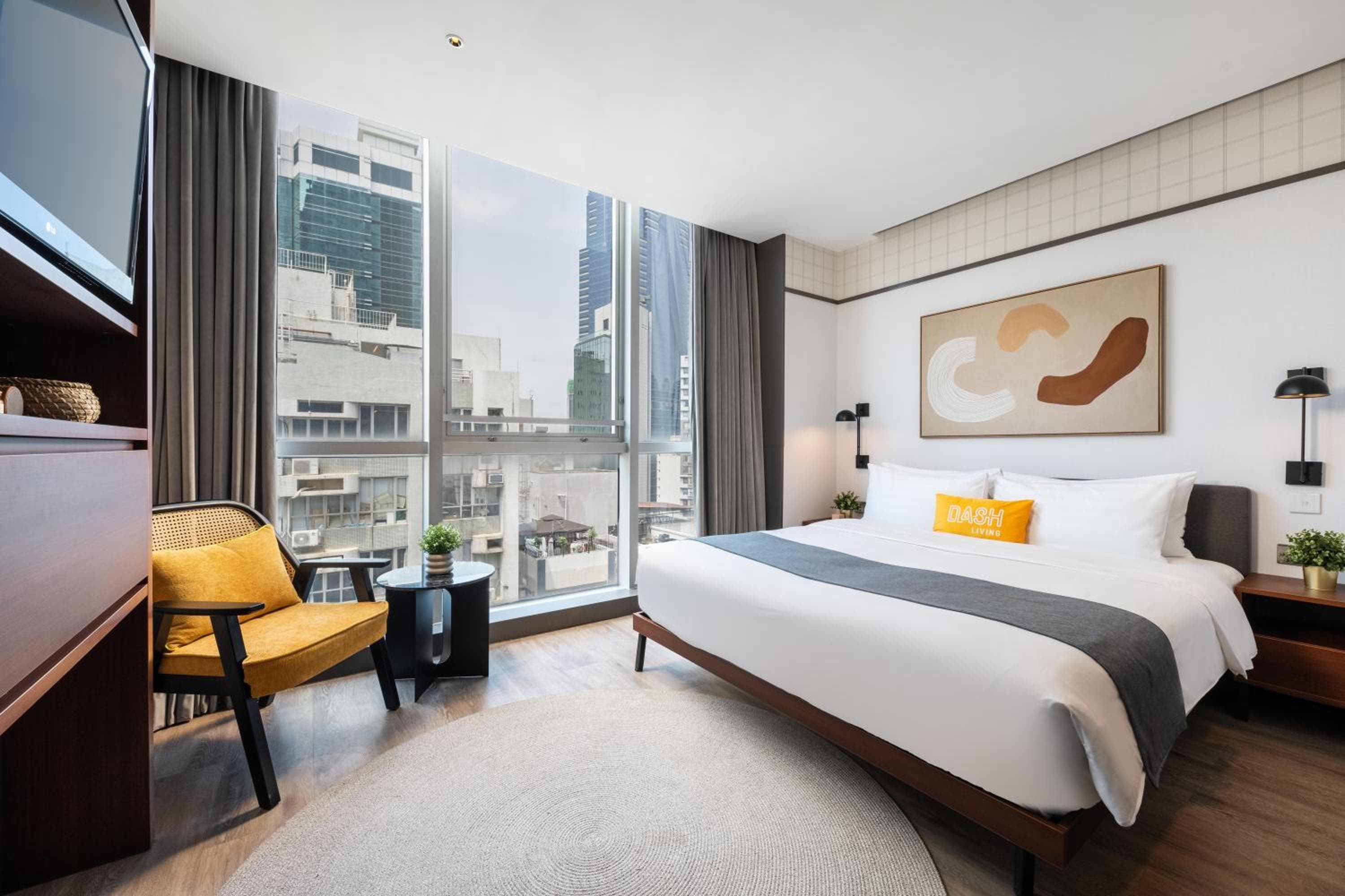 Dash Living on Queen's