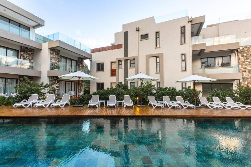 Penthouse Beachfront Ocean Terraces residence, Poste Lafayette-Apt-D3
