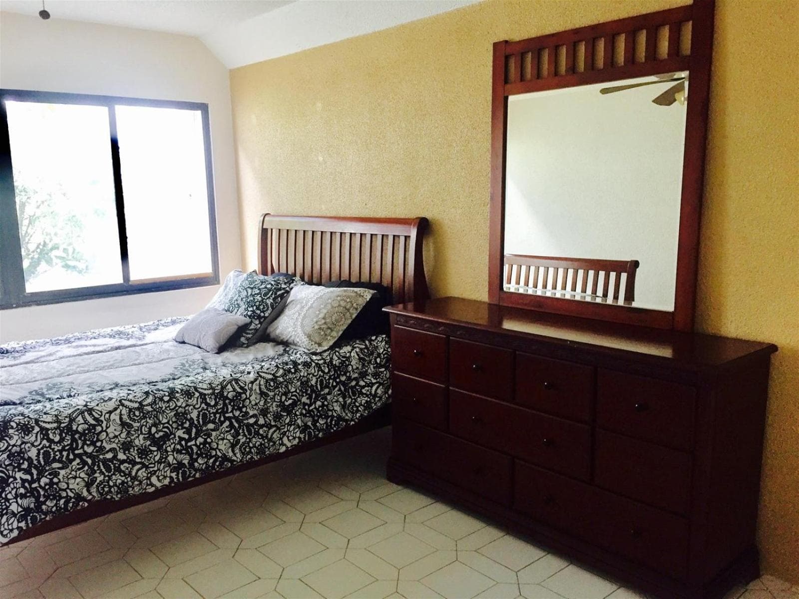 Welcome to Sandy Shores 2 Bedrooms 2 baths Ocean Views