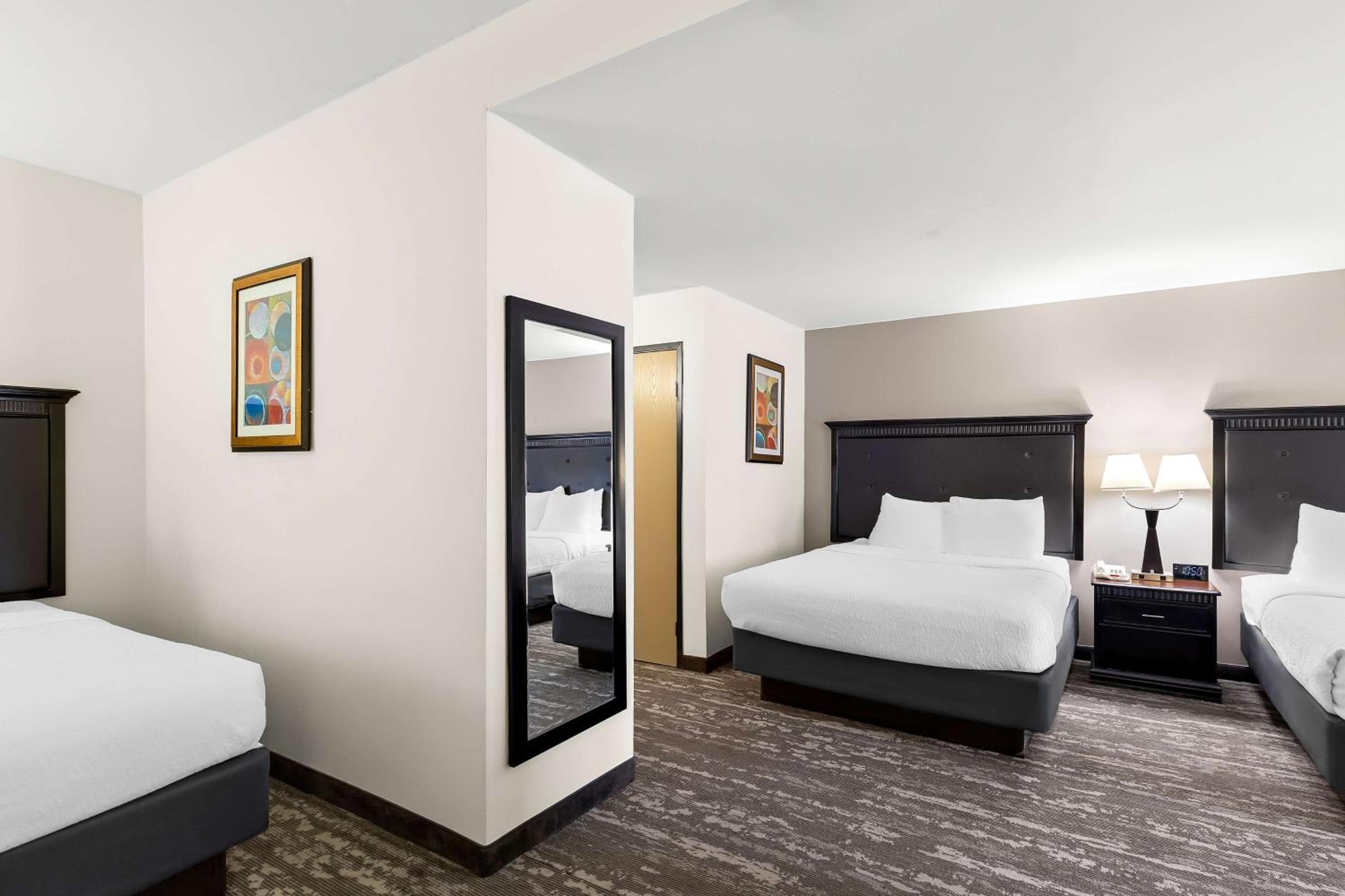 Best Western Saluki Inn