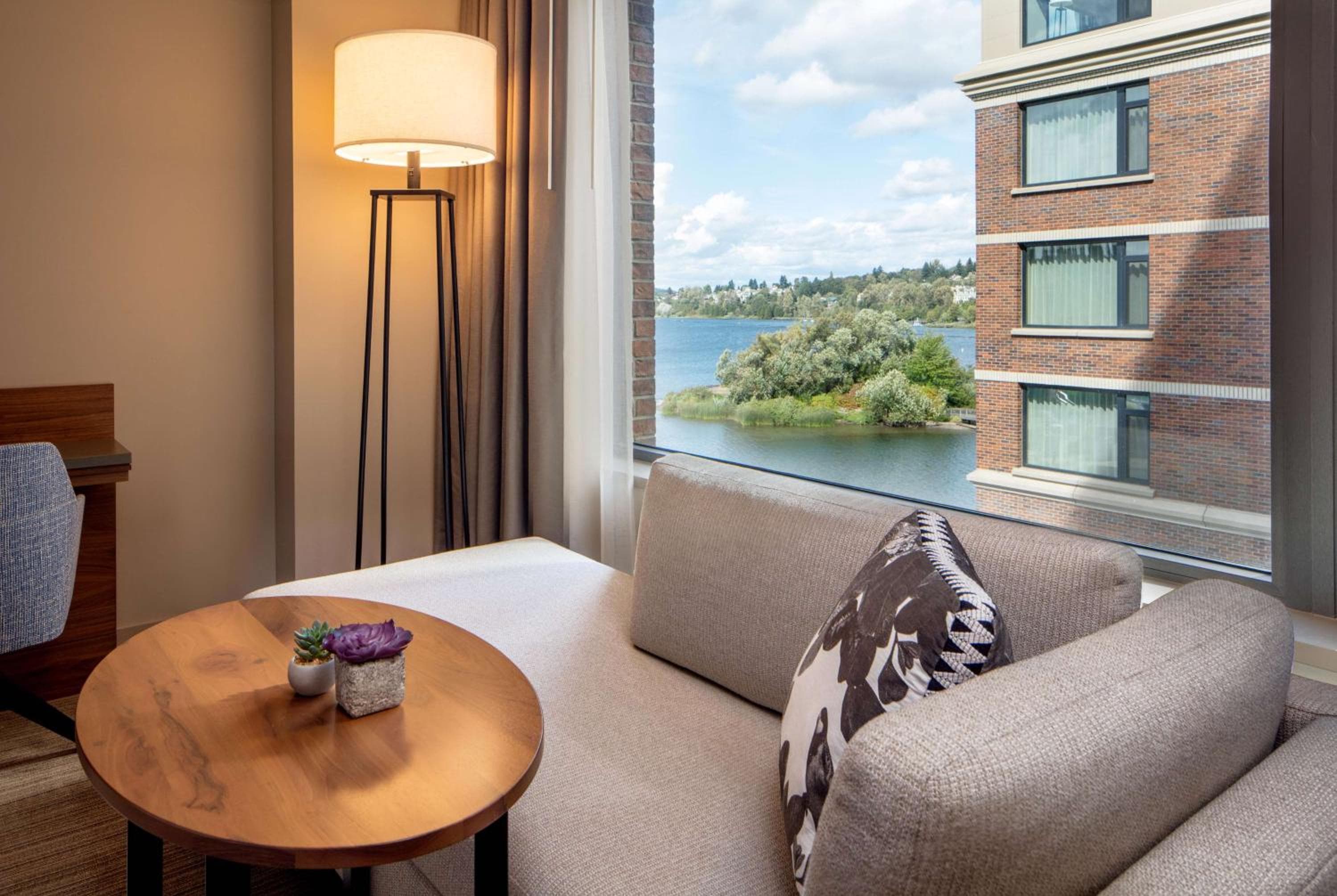 Hyatt Regency Lake Washington at Seattle's Southport
