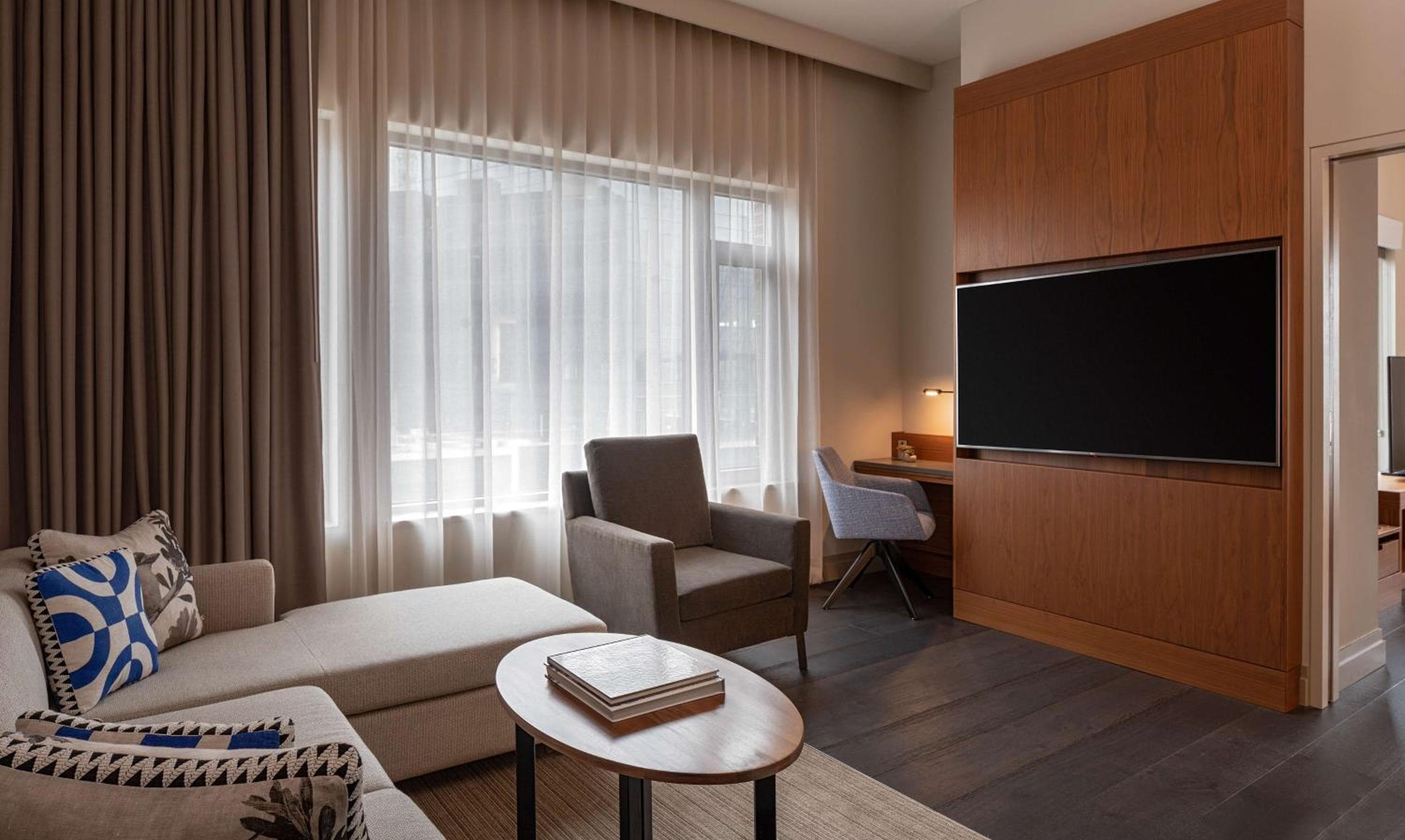 Hyatt Regency Lake Washington at Seattle's Southport