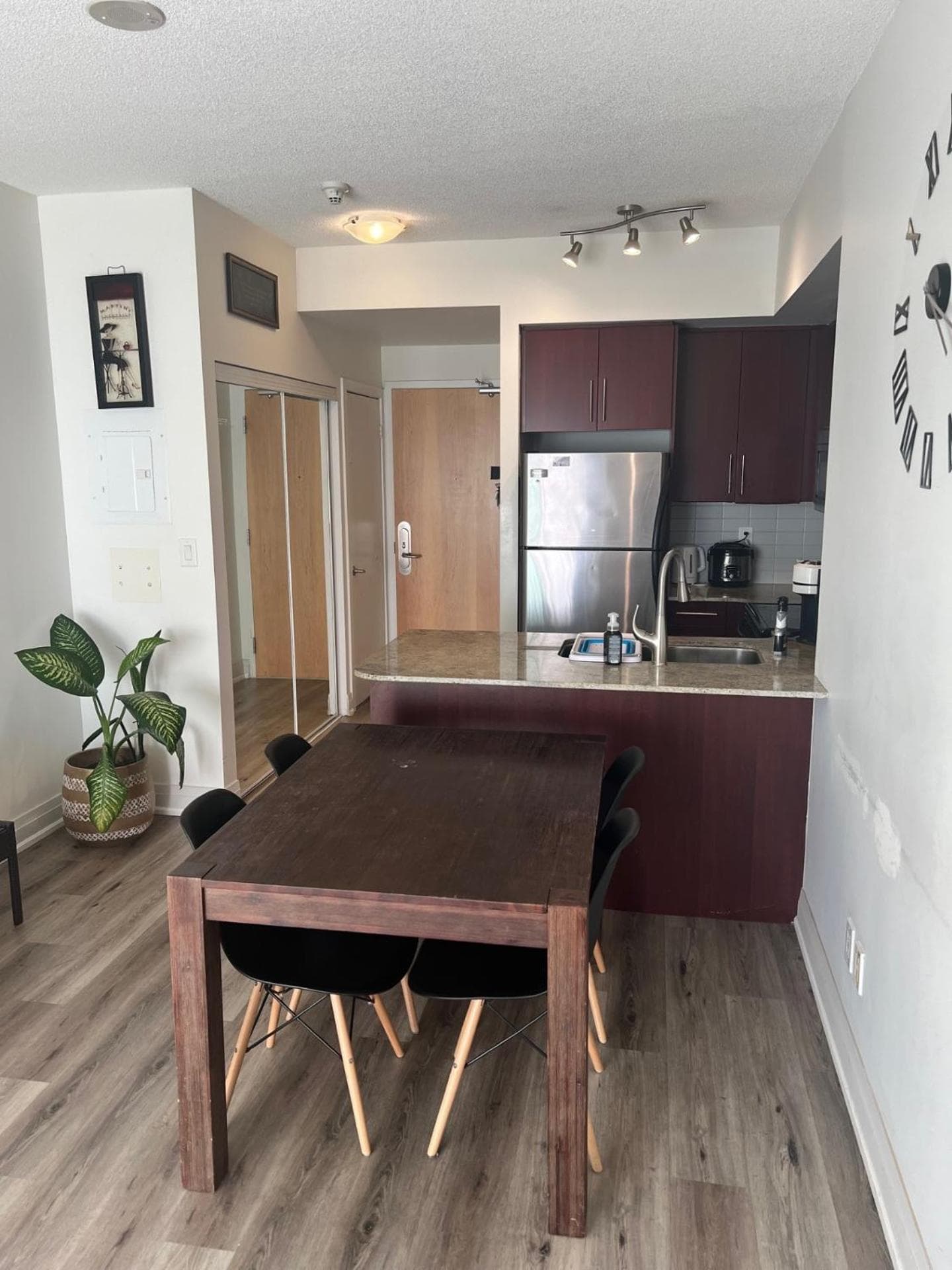 Prestigious 2-Bdrm Condo - across from Scotiabank Arena