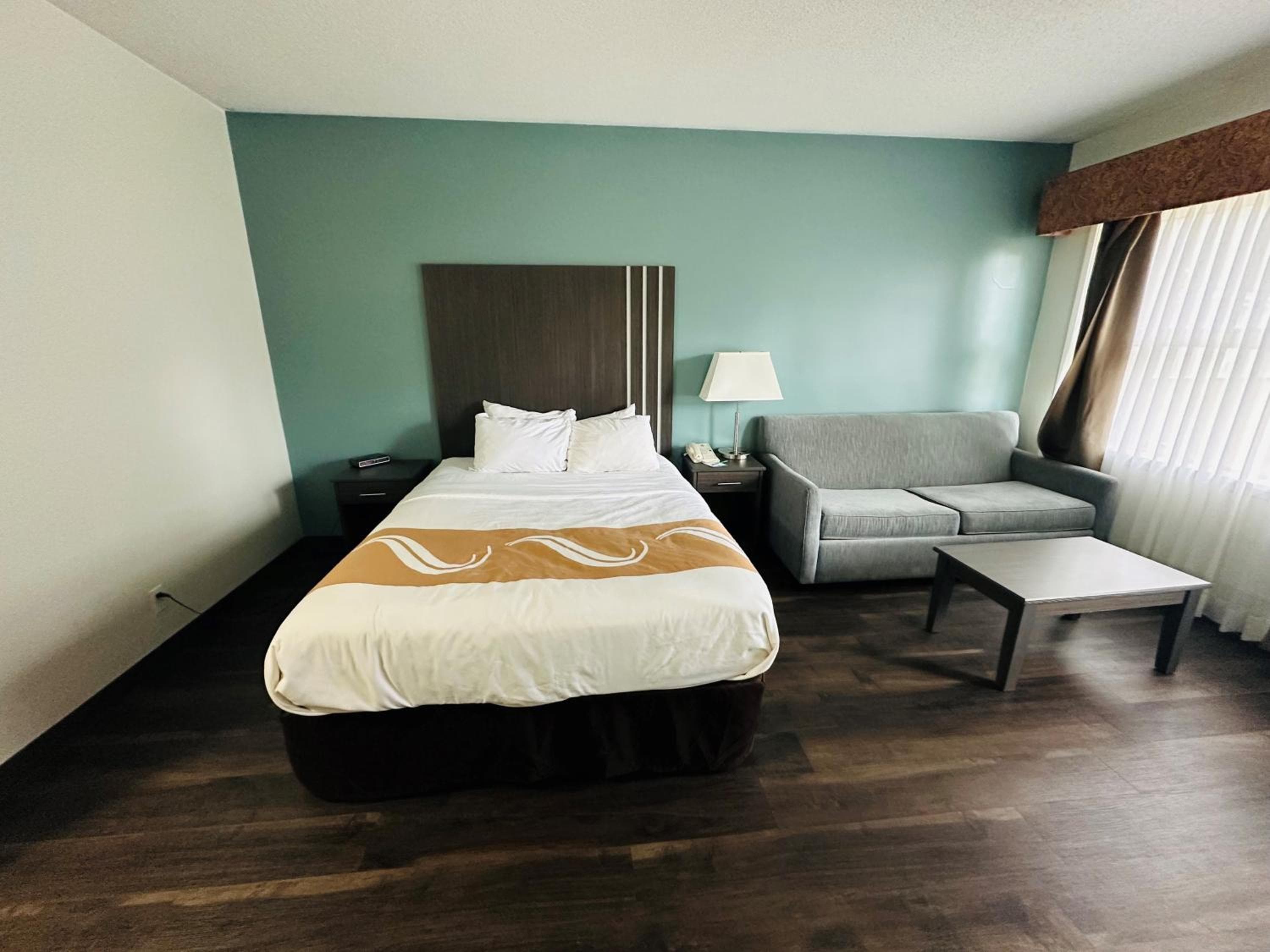 Village Inn & Suites