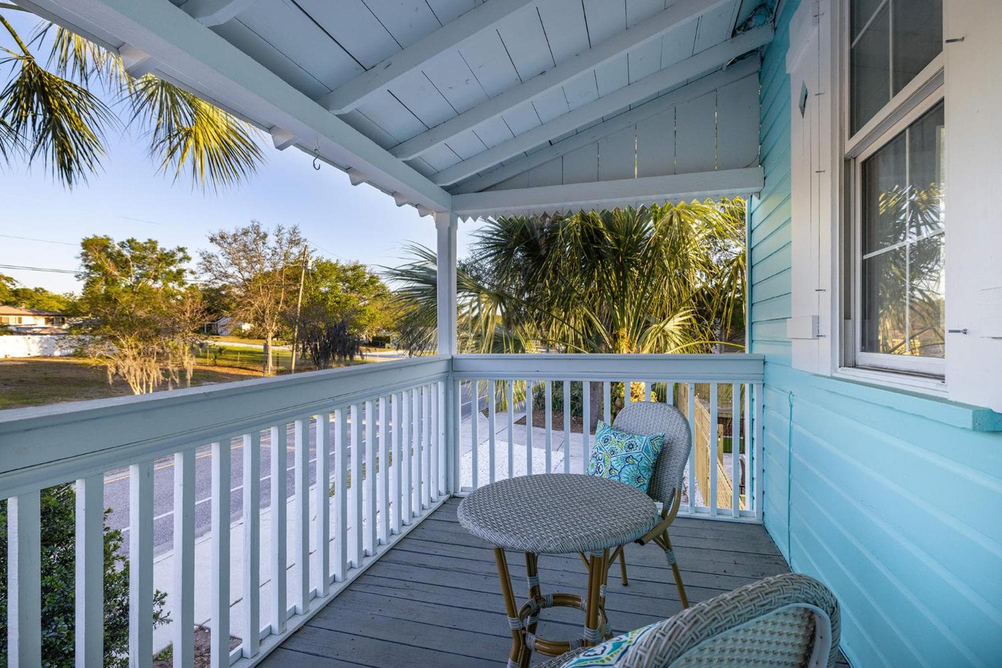 Luxurious Escape Sleeps 10 with Private Pool & Spa