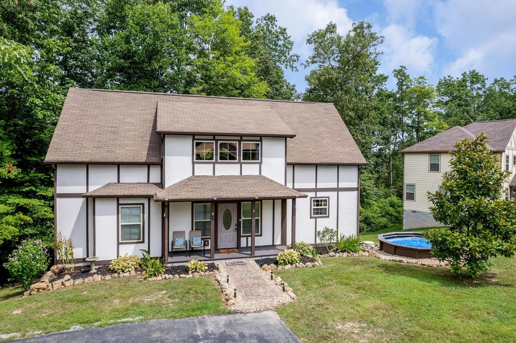 Center Hill Lake House - Charming 4 Bedroom