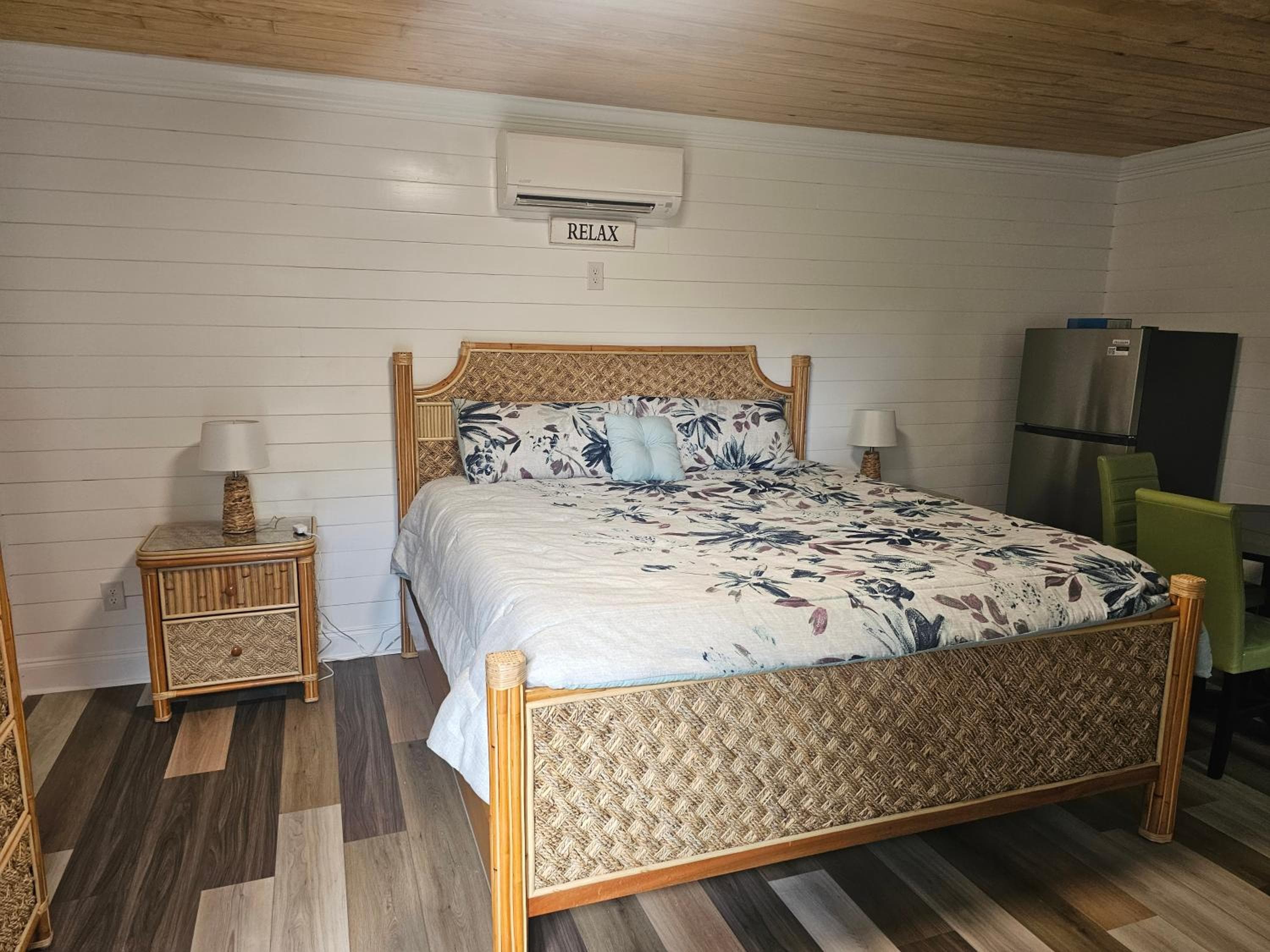 Beautiful cozy cabin to relax in charleston sc