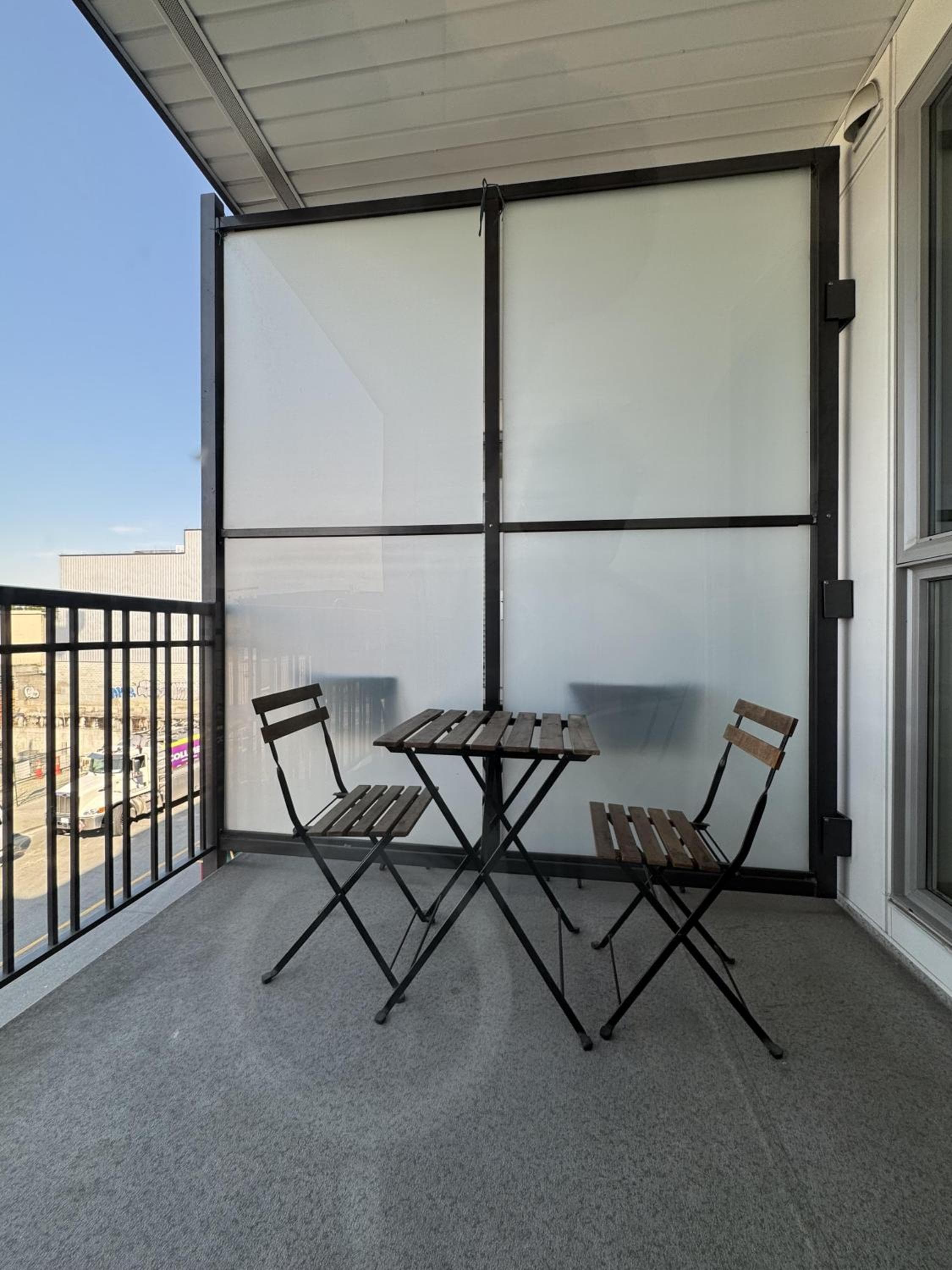 Chic Downtown Suite & People-Watching Deck