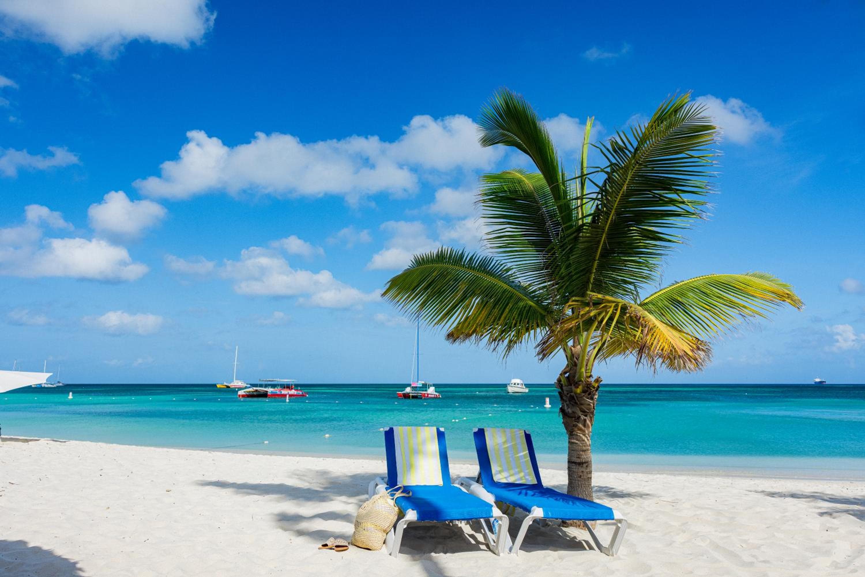 TRYP by Wyndham Aruba Adults Only Hotel