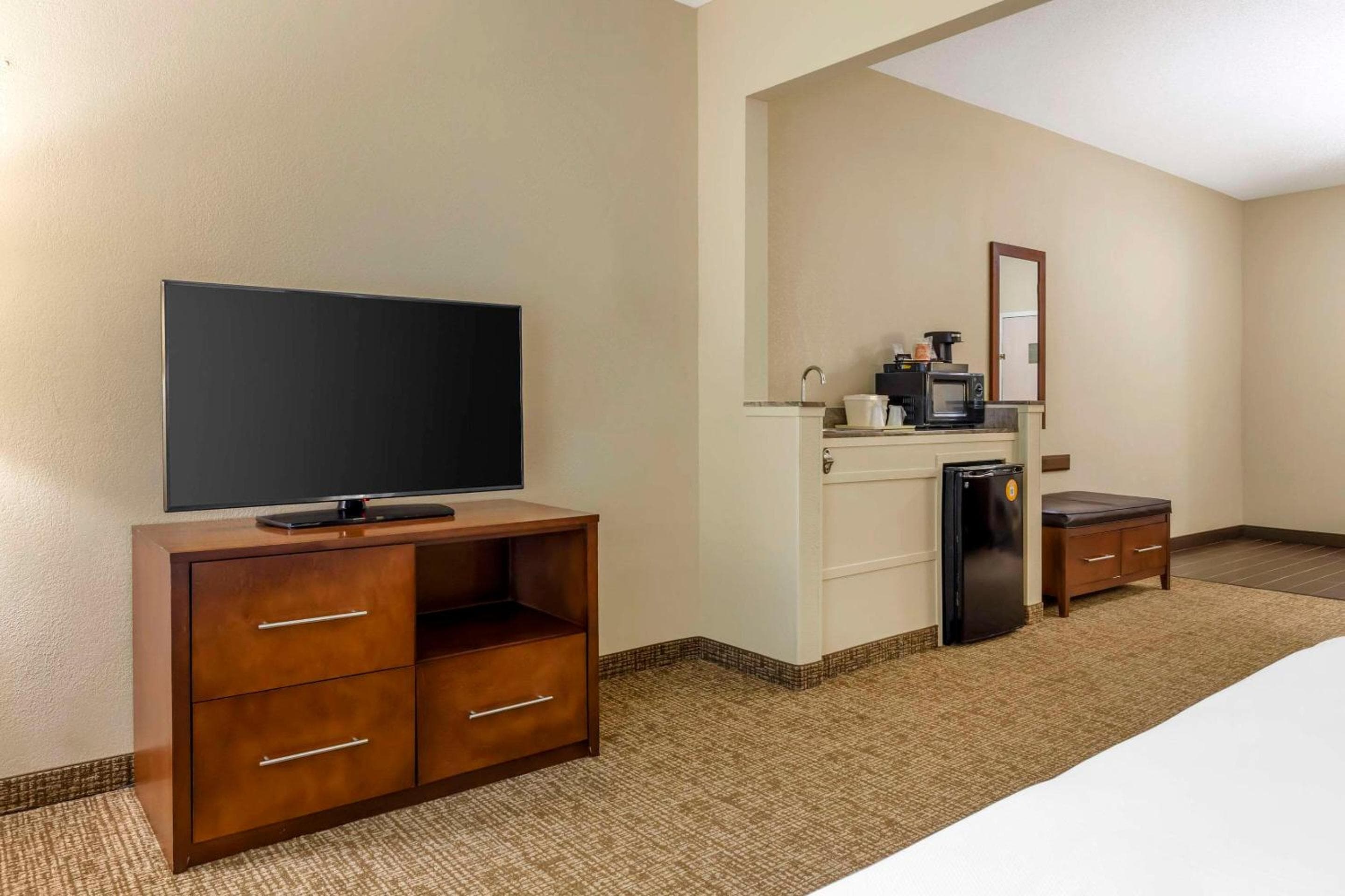 Comfort Suites Raleigh Walnut Creek