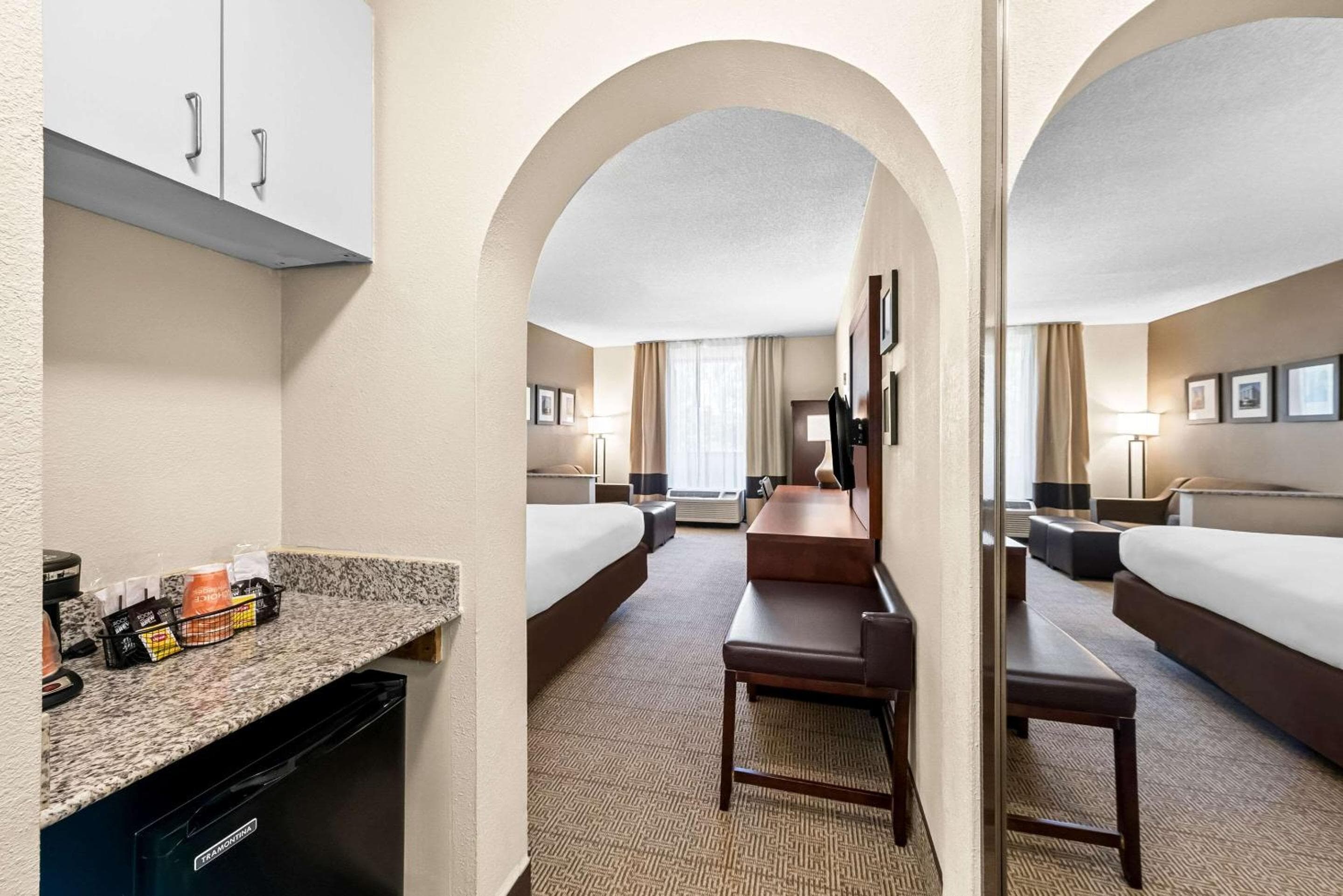Comfort Inn & Suites Durham near Duke University