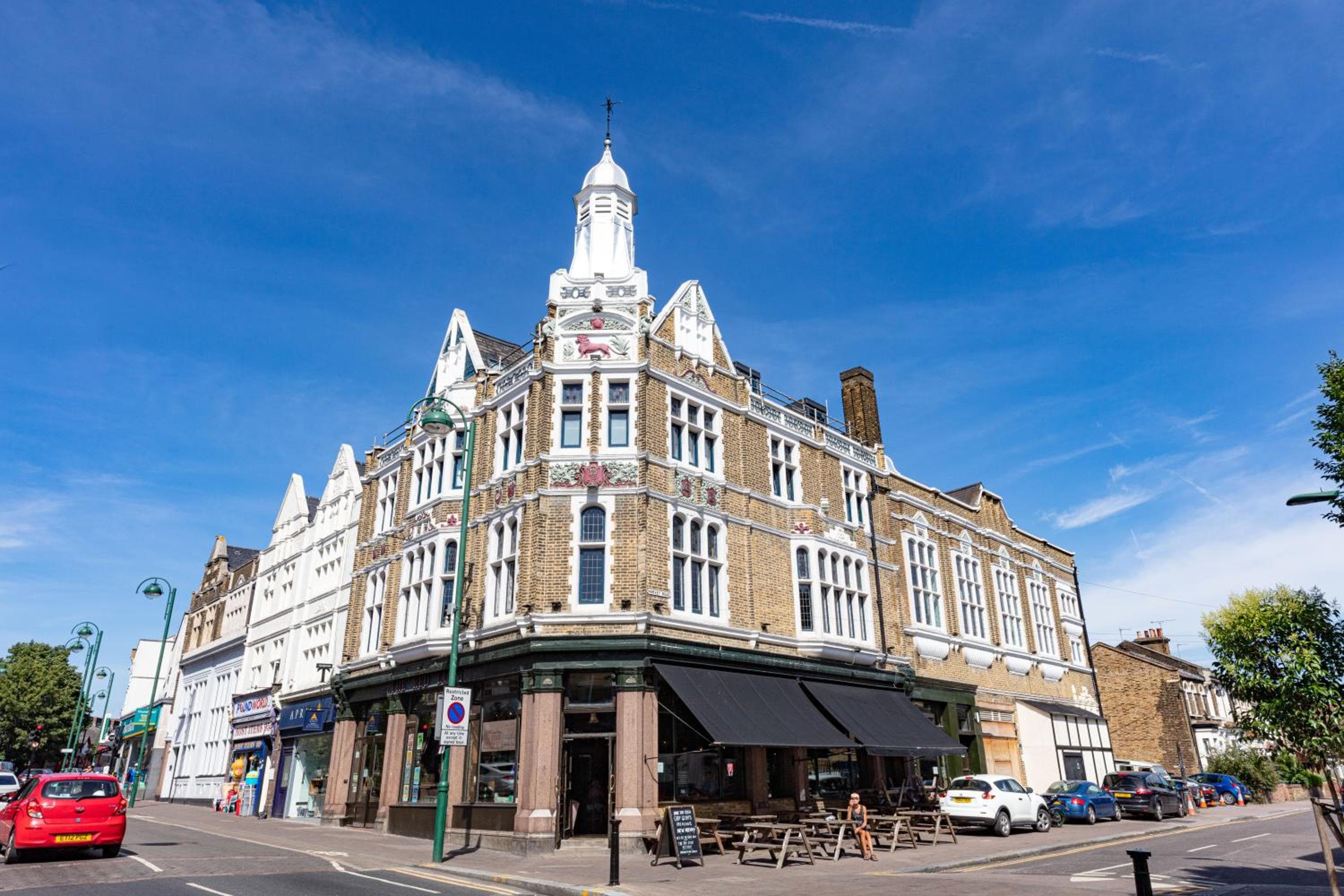 The Red Lion Hotel