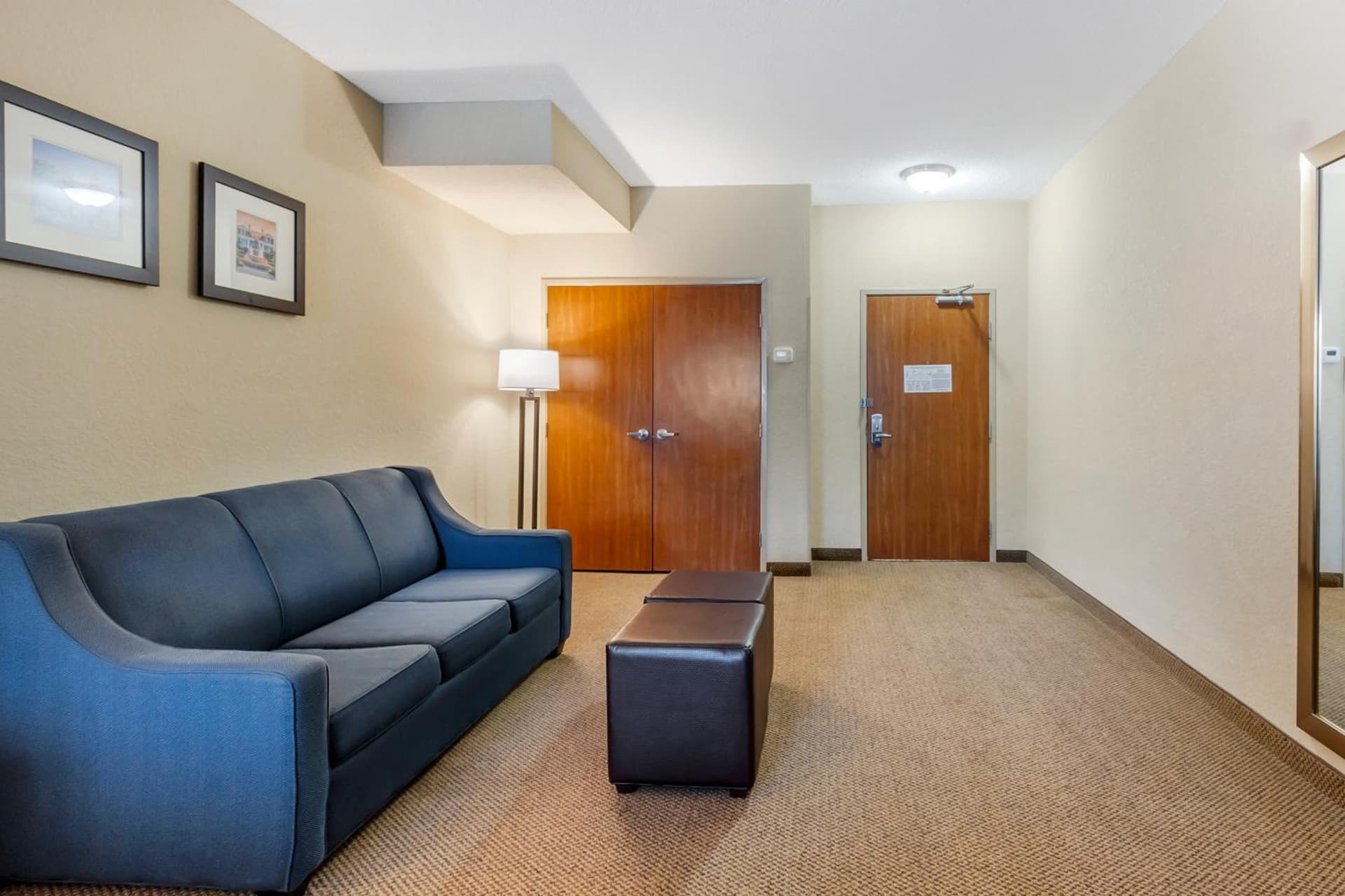 Comfort Inn & Suites Charleston Airport Convention Center