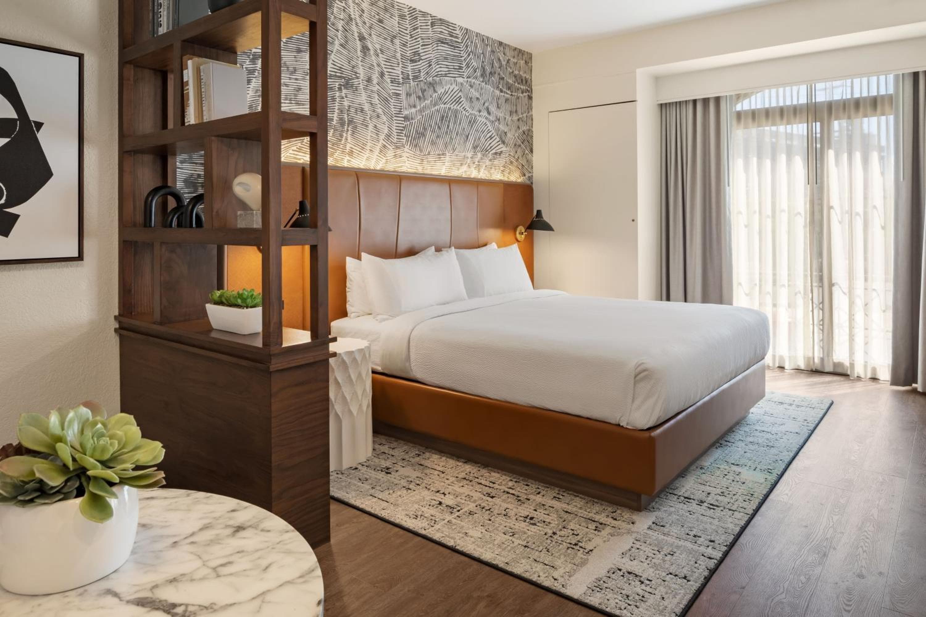 Burton House, Beverly Hills, A Tribute Portfolio Hotel
