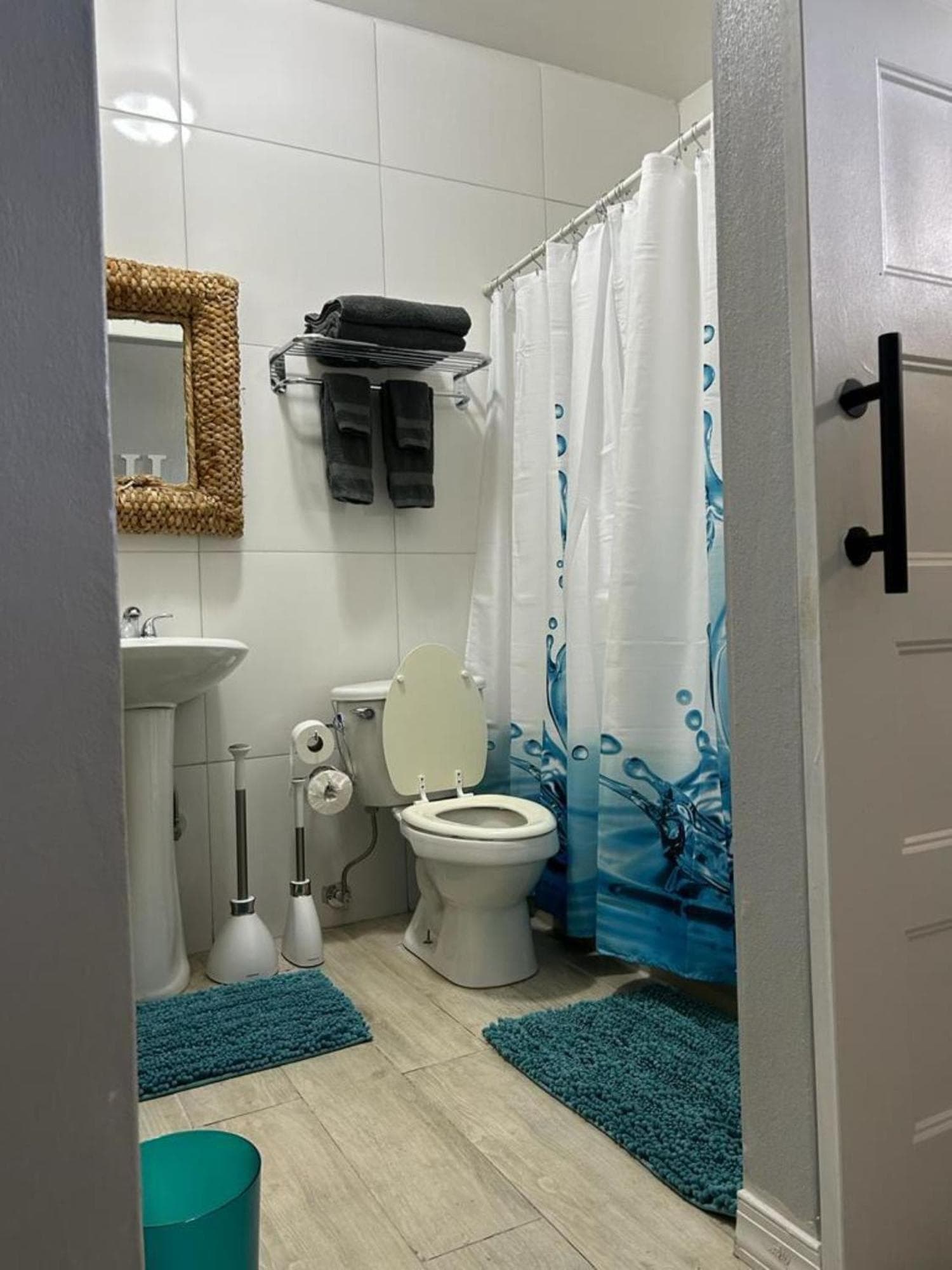 Kozy Bahamas Getaway 25mins from Airport & USA Embassy