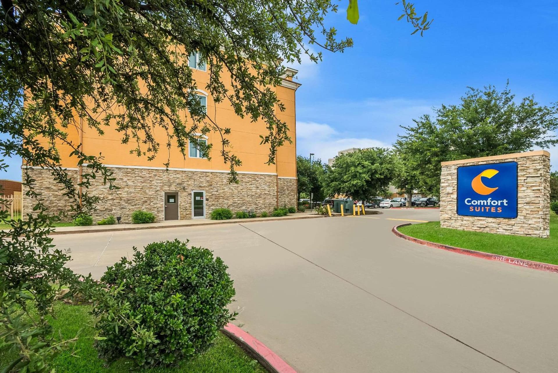 Comfort Suites Plano - Dallas North