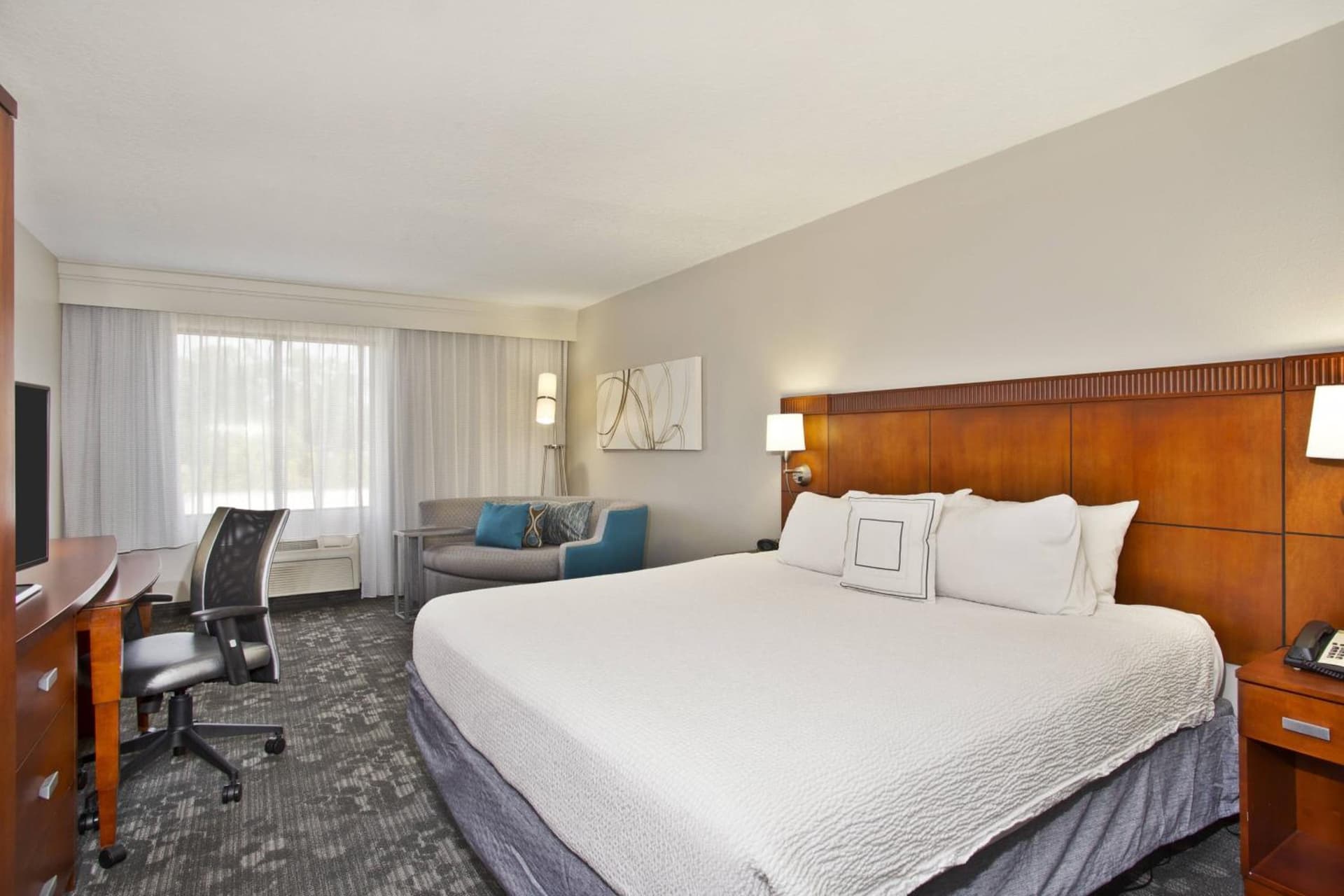 Courtyard by Marriott Gulfport Beachfront