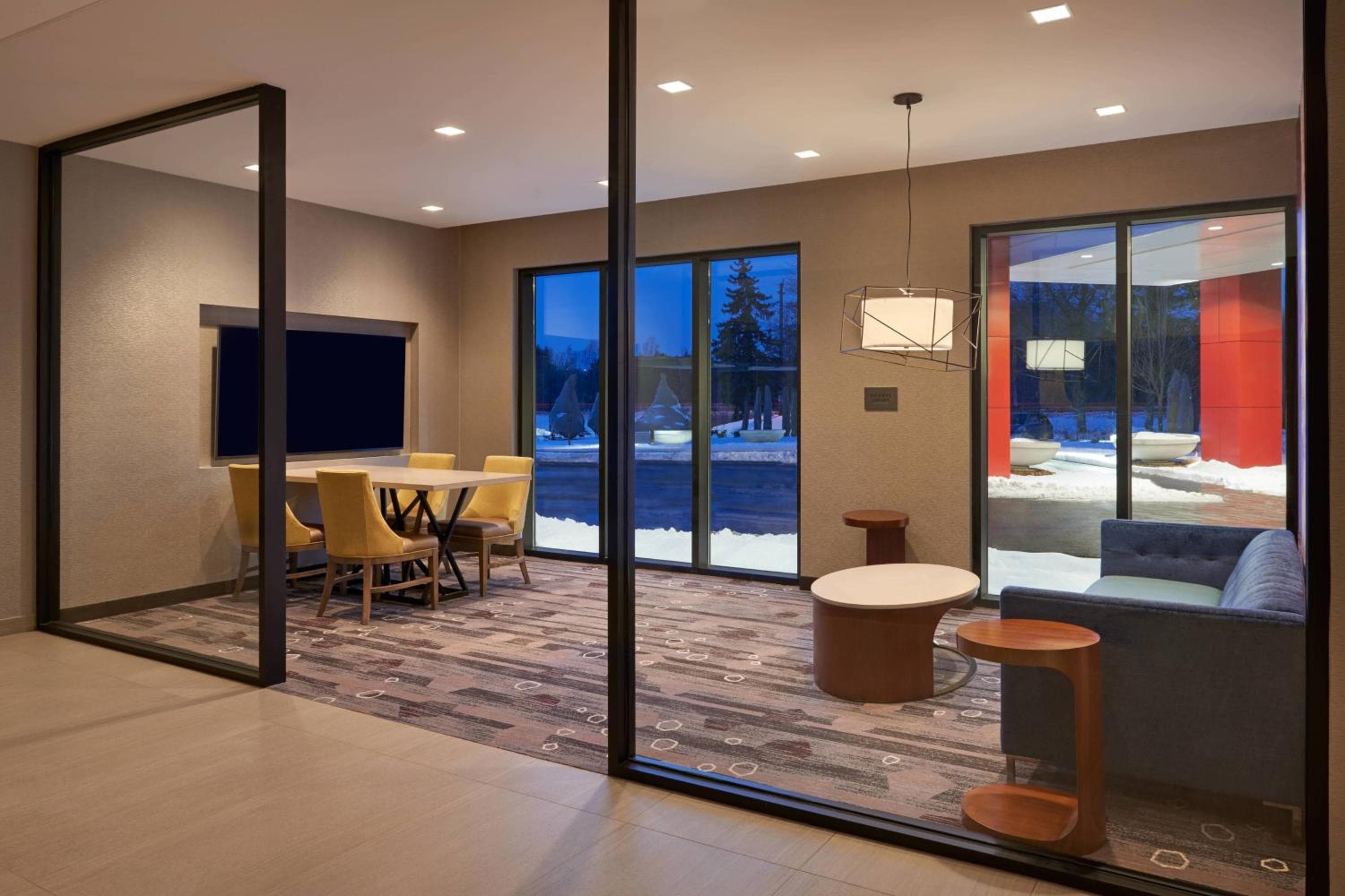Courtyard by Marriott Oshawa