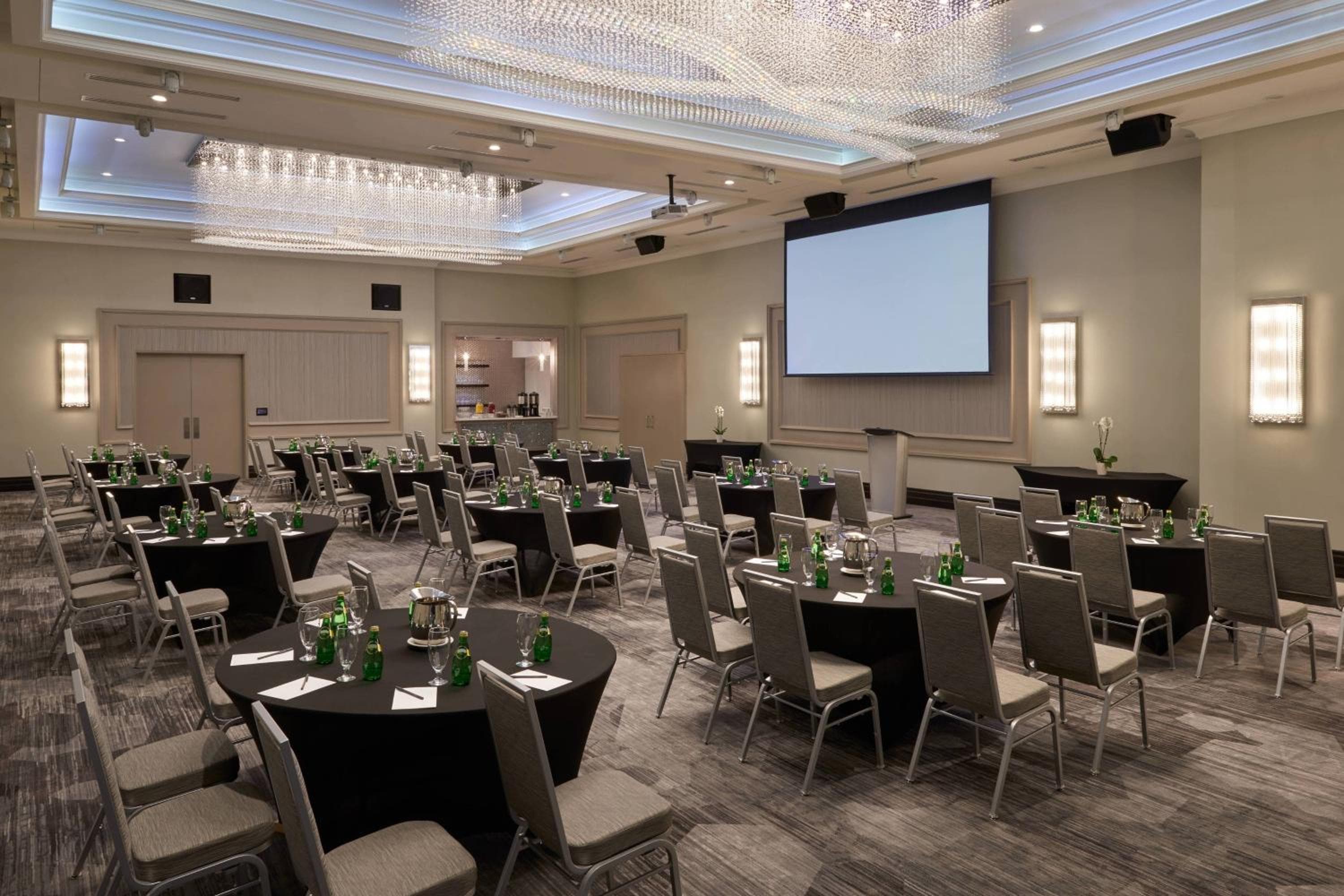 Courtyard by Marriott Oshawa