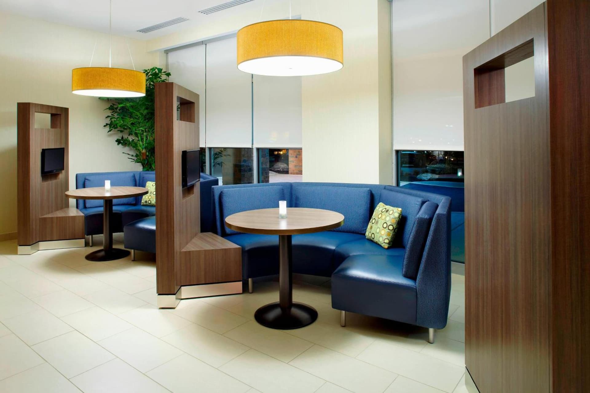 Courtyard by Marriott Orlando South/Grande Lakes Area