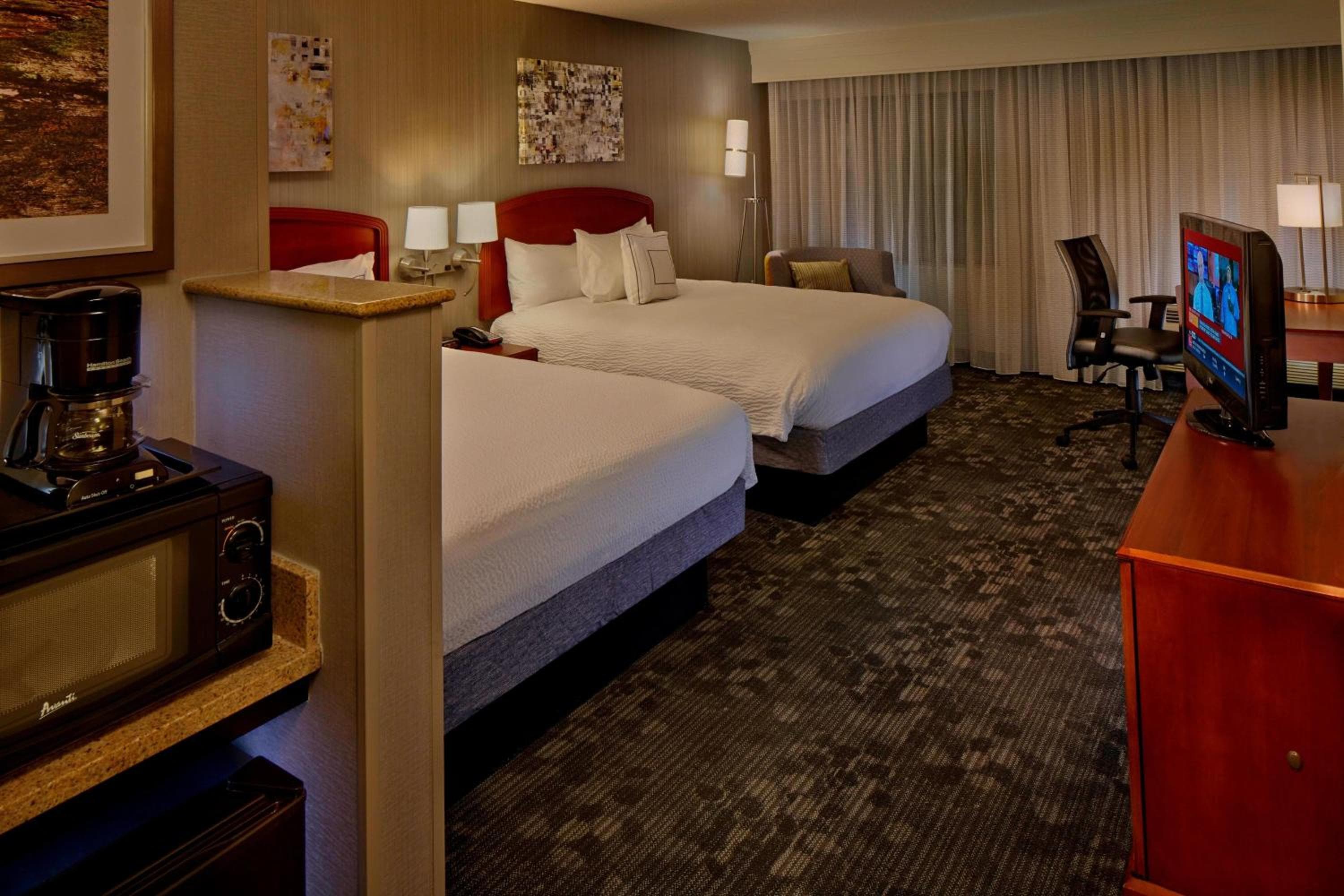 Courtyard by Marriott Providence Warwick