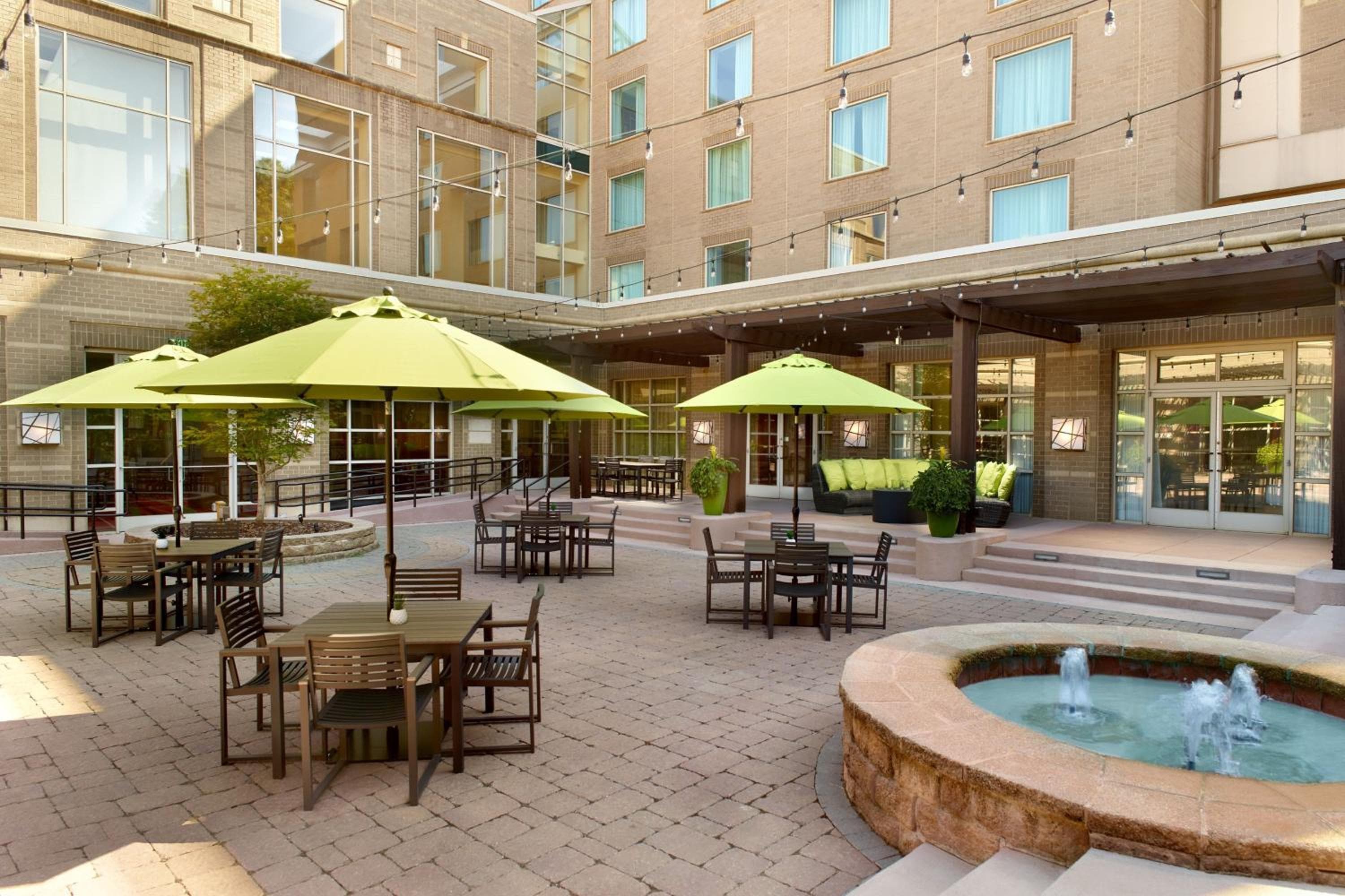 Renaissance Charlotte SouthPark Hotel