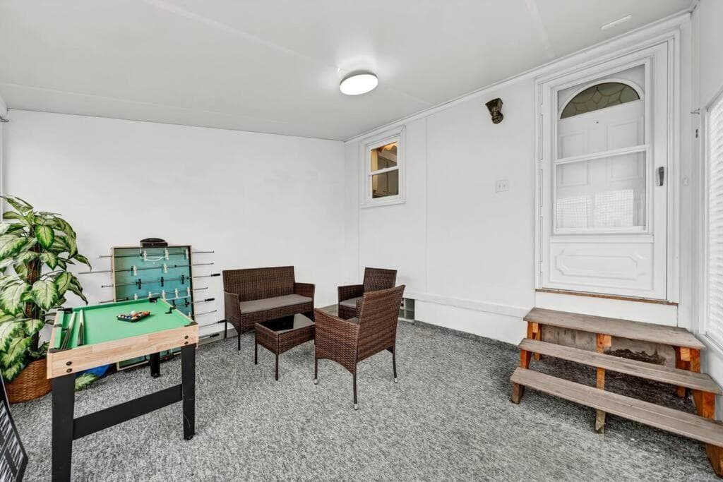 Cozy Duplex Near BUF International Airport