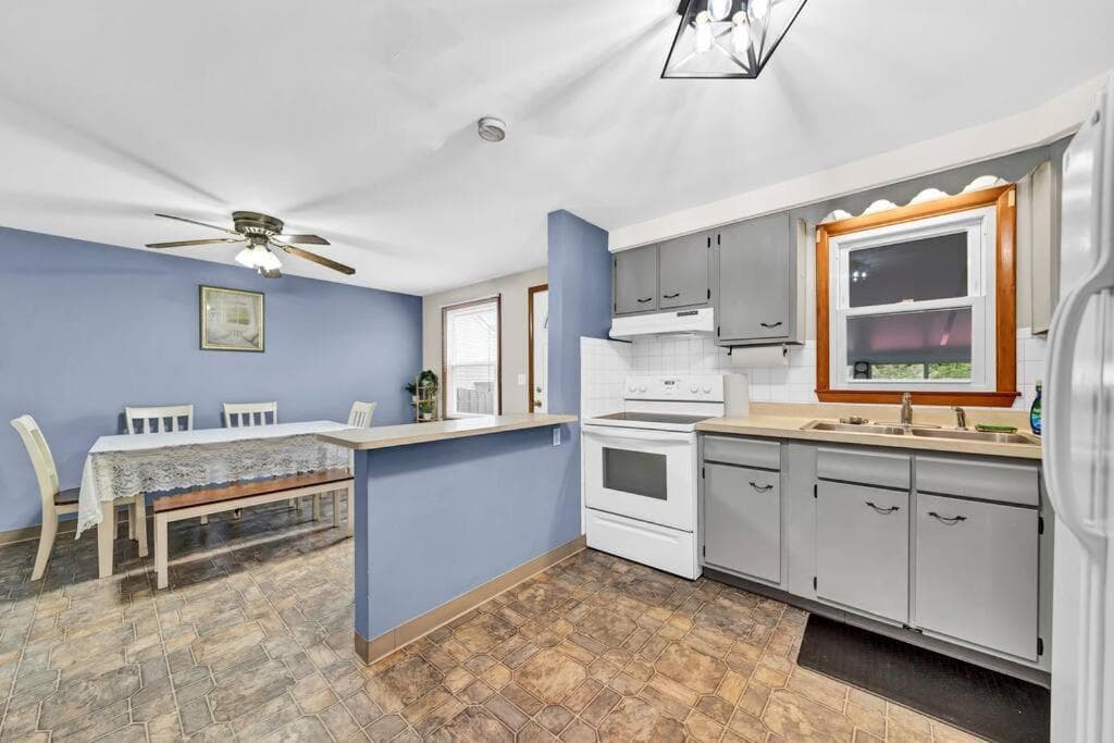Cozy Duplex Near BUF International Airport