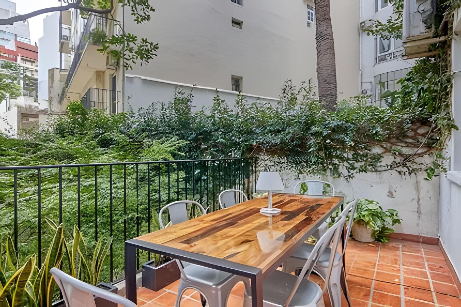 Spacious Family Retreat in Palermo Near Parks