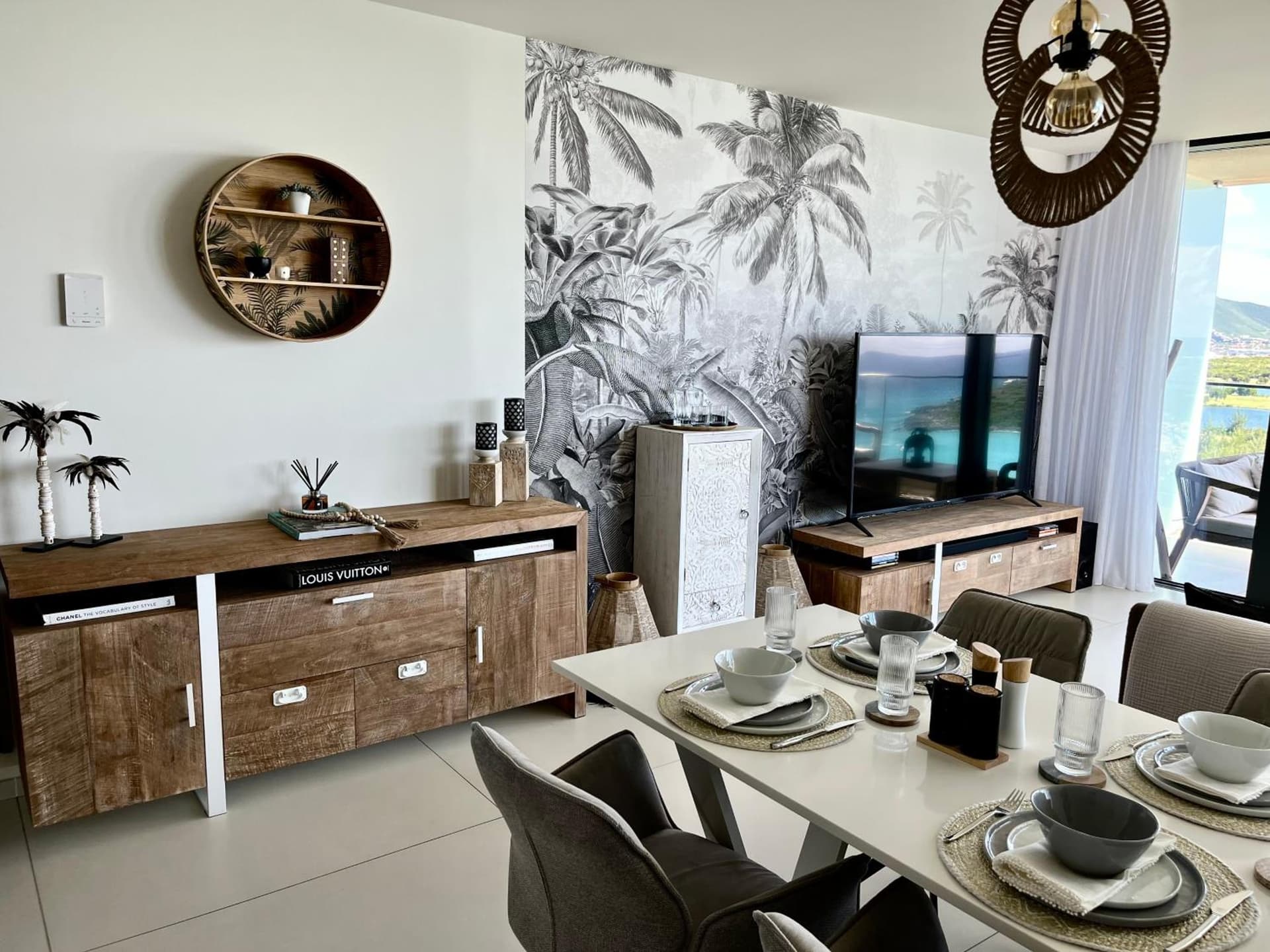 B1401 - Fourteen at Mullet Bay, Luxurious and Cosy 2bed apartment with the sea view