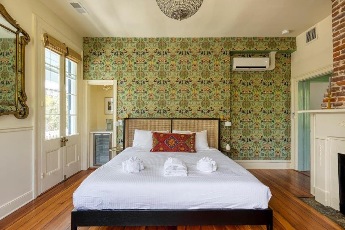 The Ashley Veranda King Suite with Breakfast