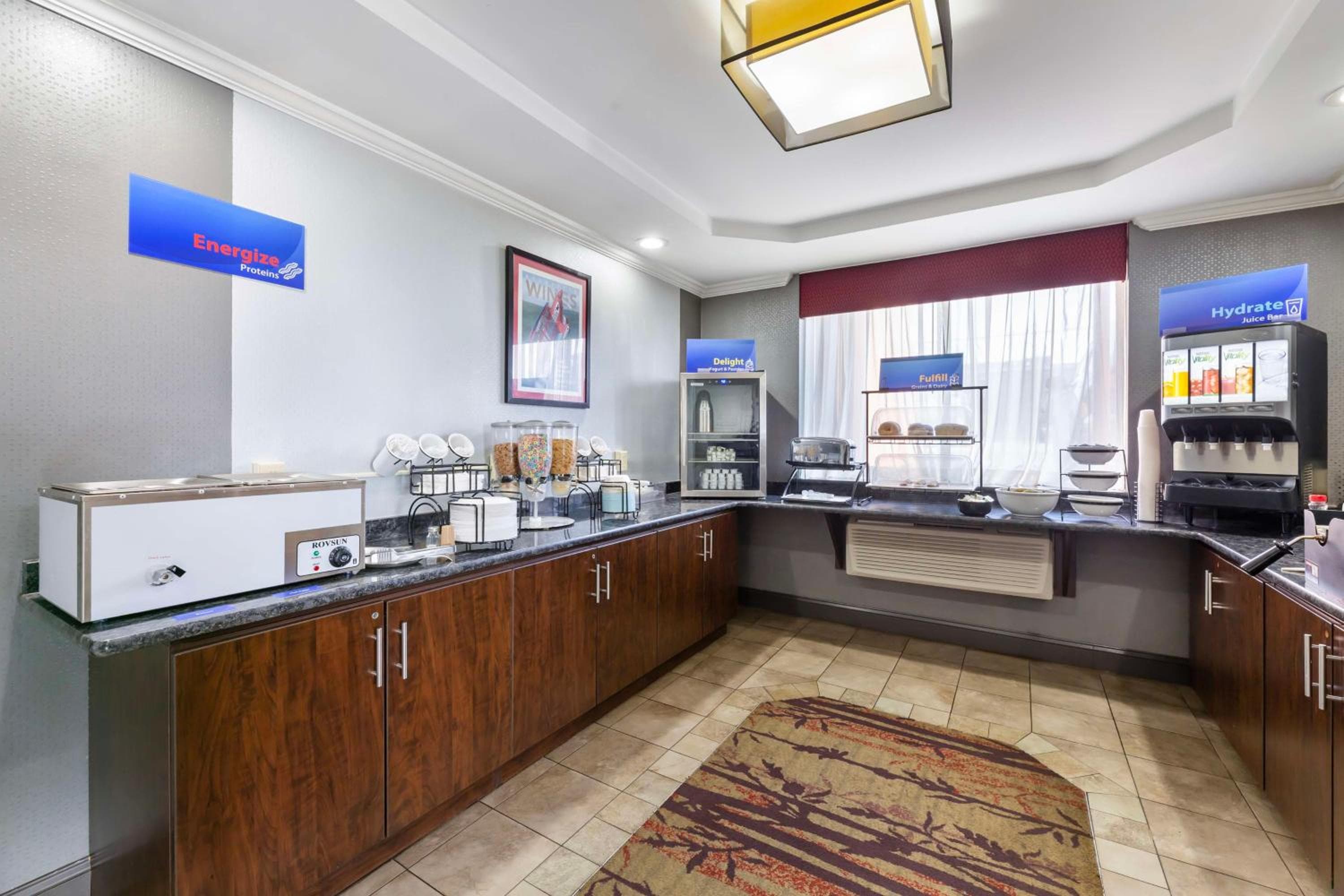 Best Western Inn at the Rochester Airport