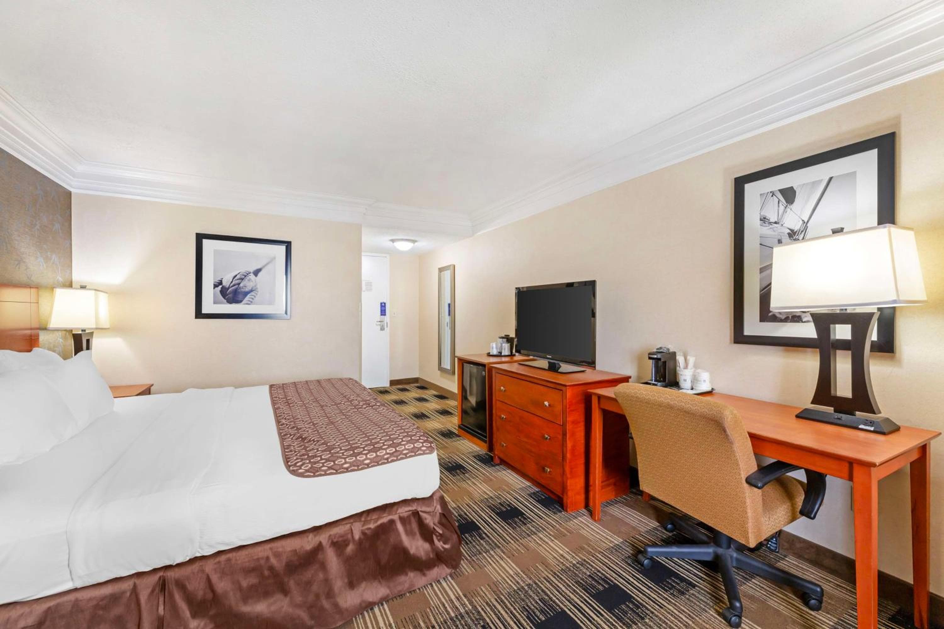 Best Western Inn at the Rochester Airport