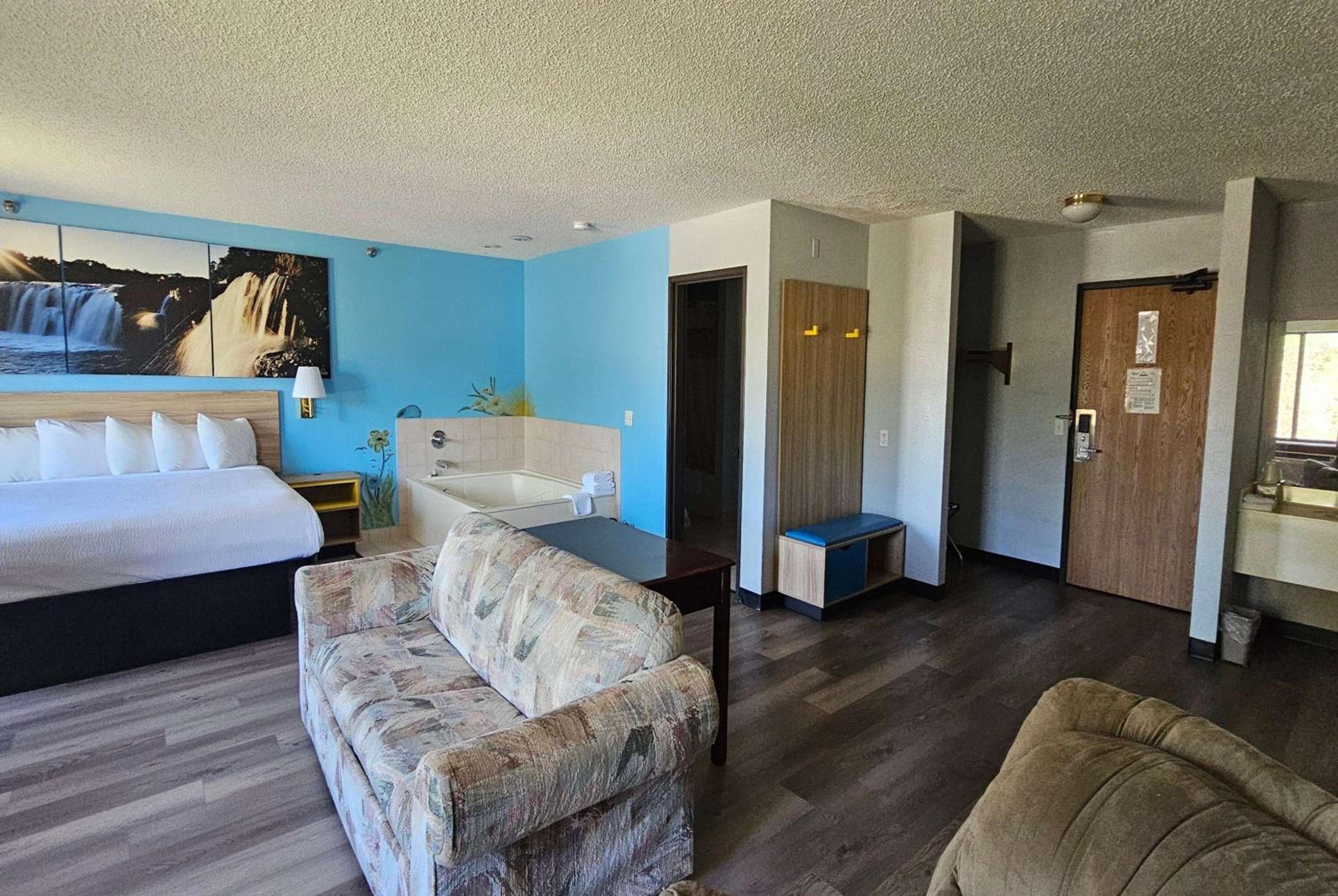 Days Inn by Wyndham Ozark Springfield