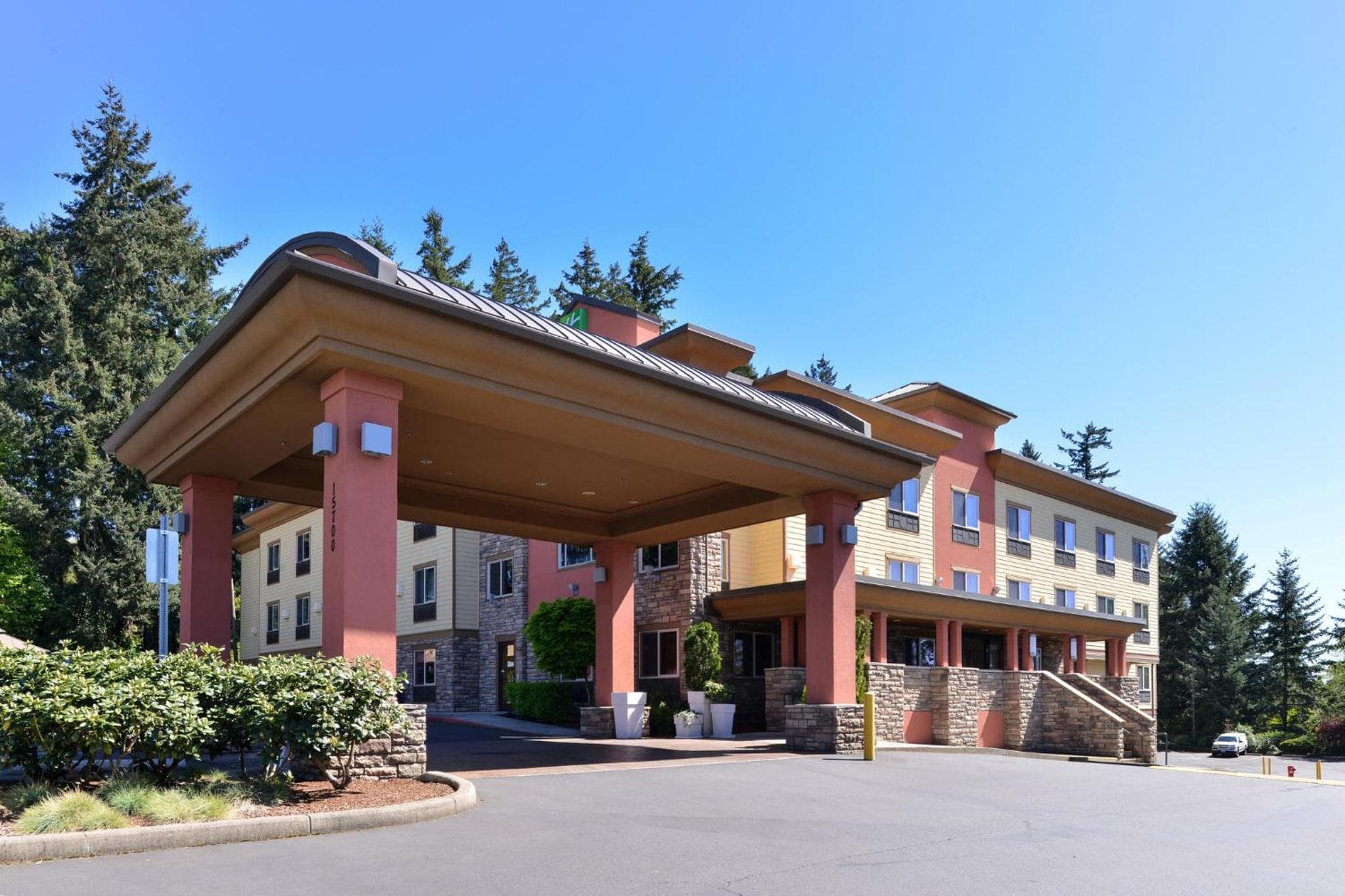 Holiday Inn Express Portland South - Lake Oswego by IHG