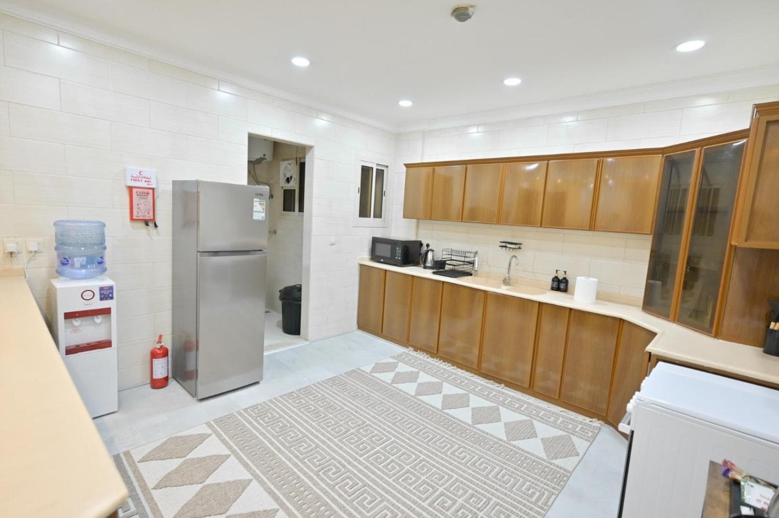 RJ's - Beautiful 3 Bedroom Apartment