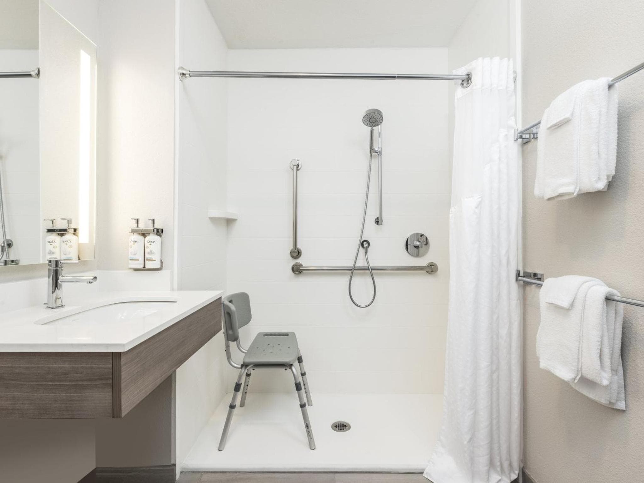 Holiday Inn Express Portland South - Lake Oswego by IHG