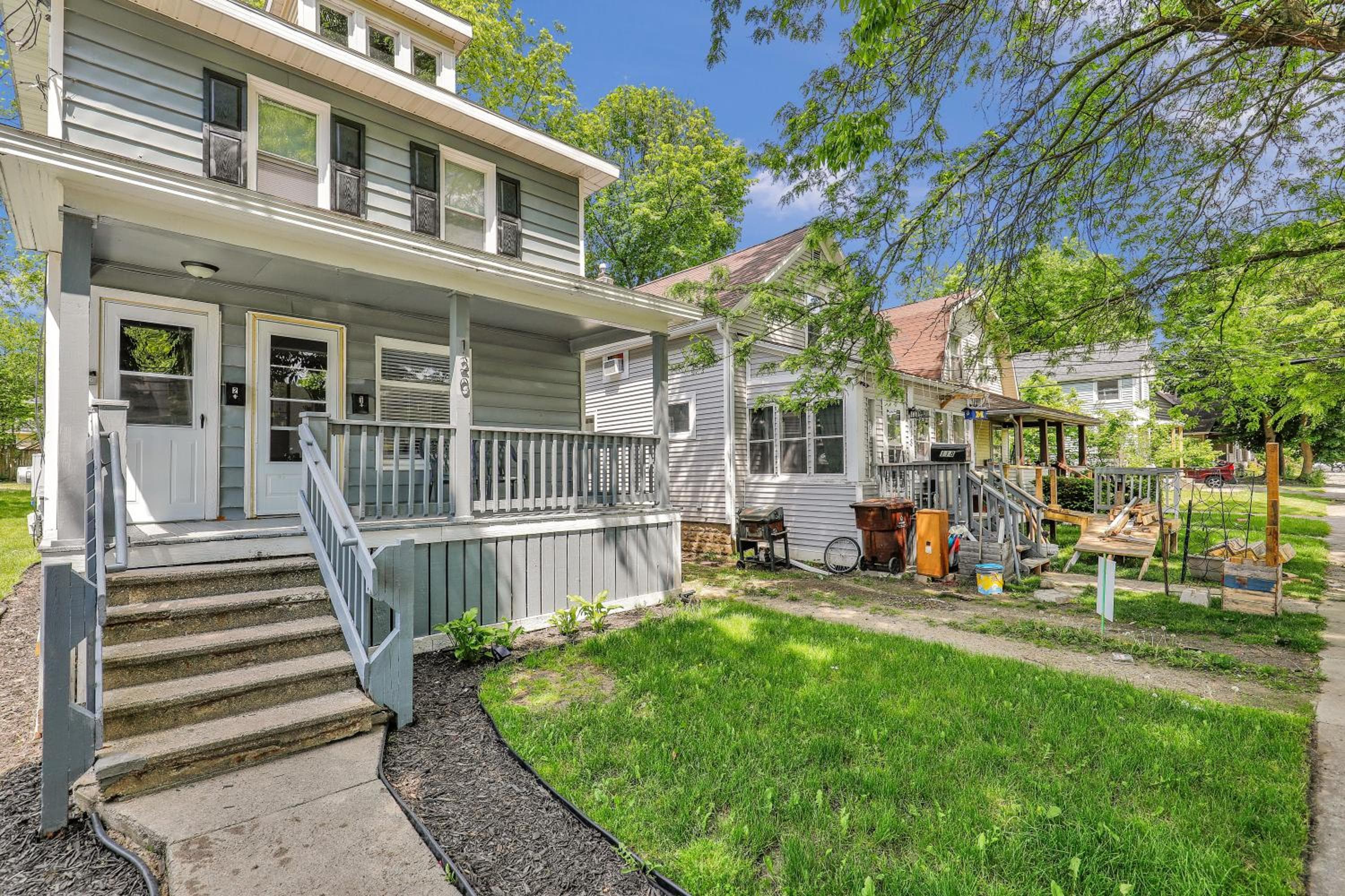 Charming 1 Bedroom, Apartment House in Lansing