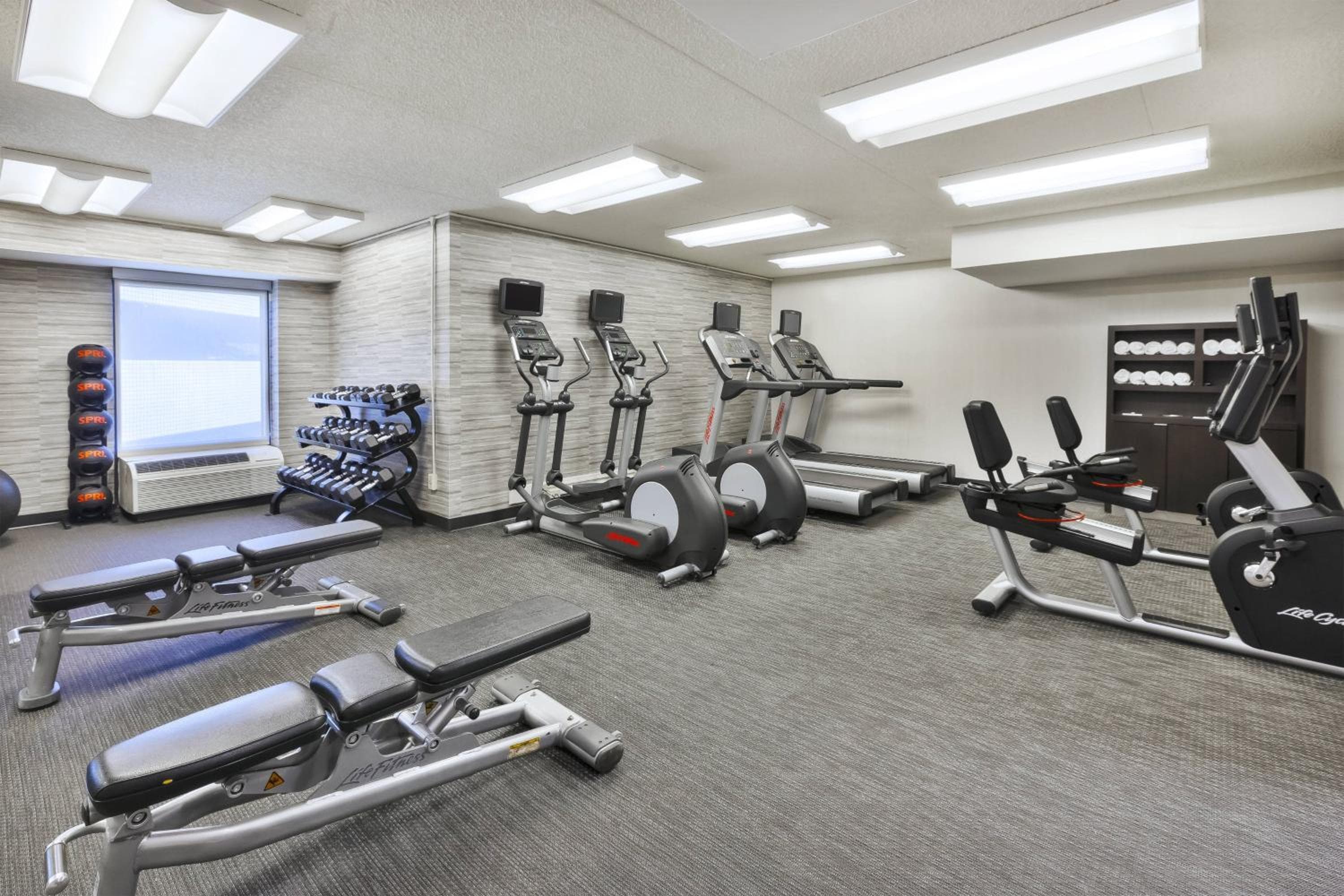 Courtyard by Marriott Secaucus Meadowlands