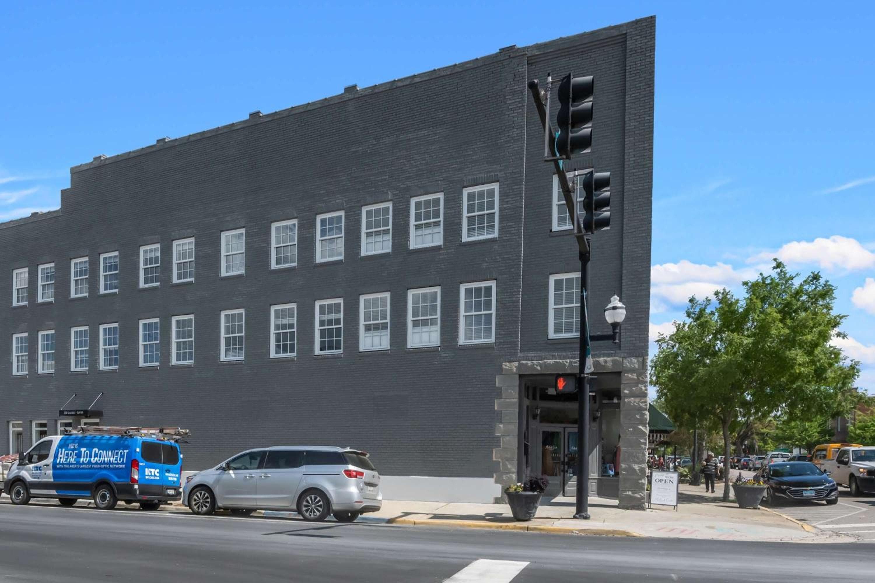 Stylish Loft Steps Away from Main Street