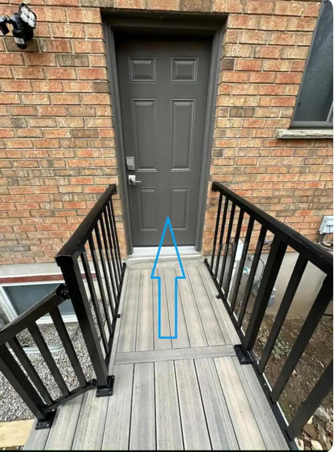 Pvt Studio Near Waterloo Airport & Minutes to Downtown Basement unit No Pet Allowed