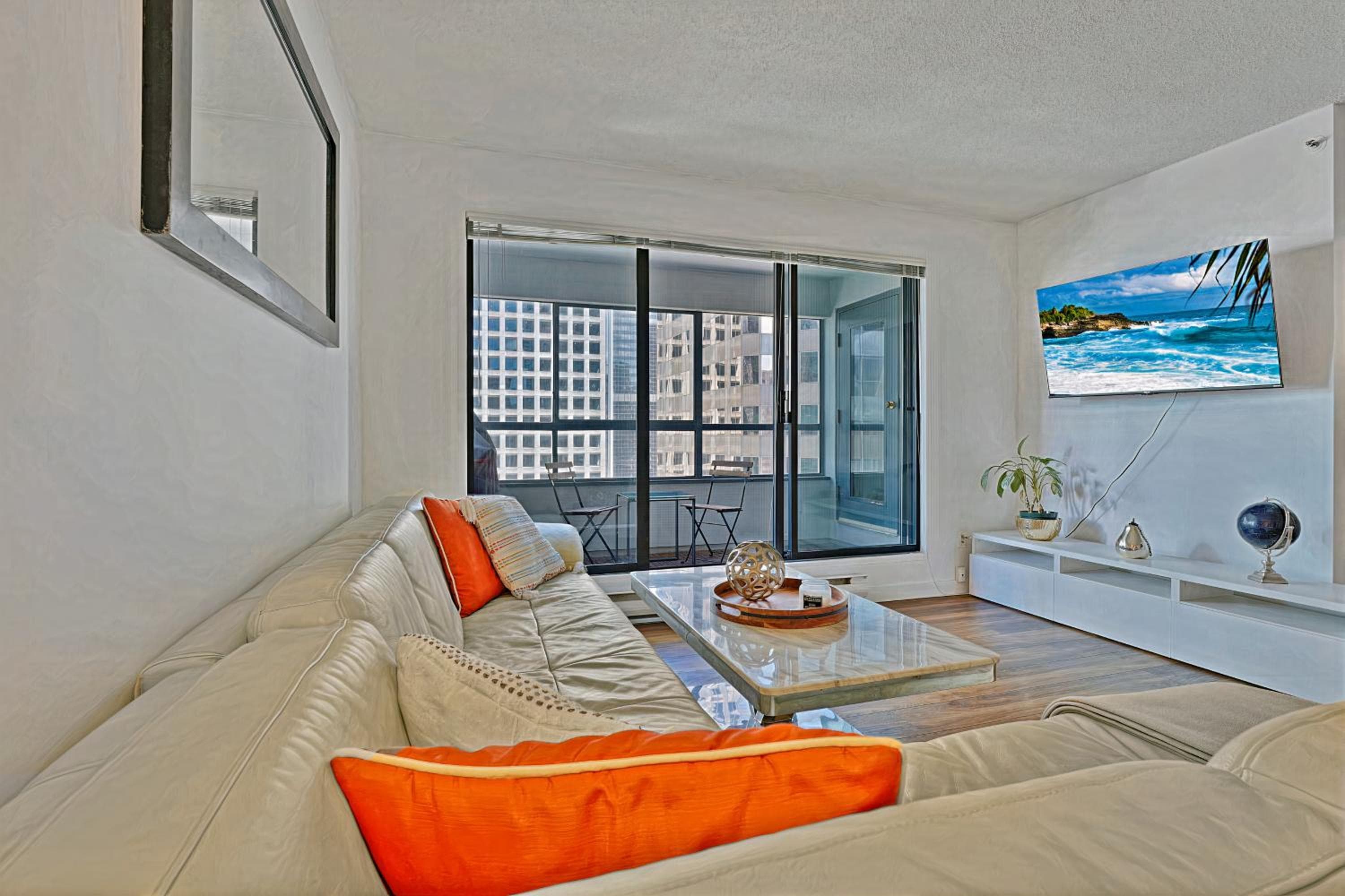 Your Cozy Haven Two-Bedroom Apartment in the Heart of Downtown