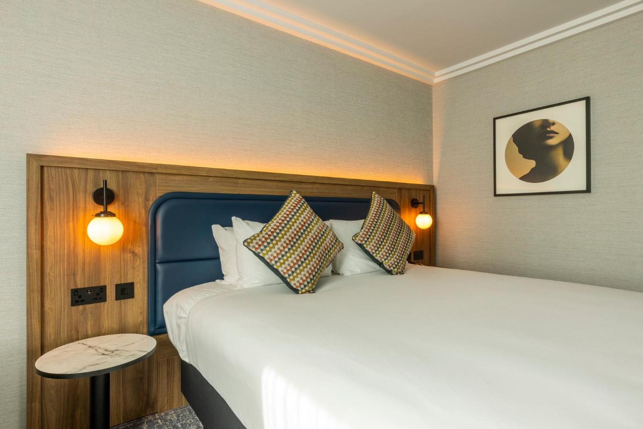Crowne Plaza Manchester Airport by IHG