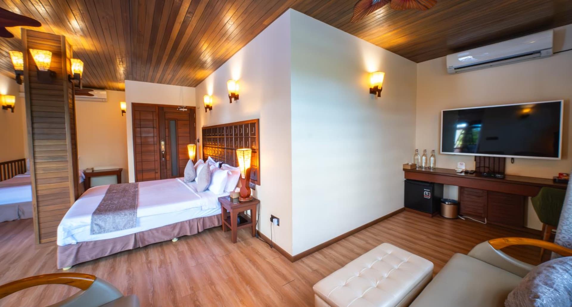 Araamu Hotels Maldives at Dhiffushi