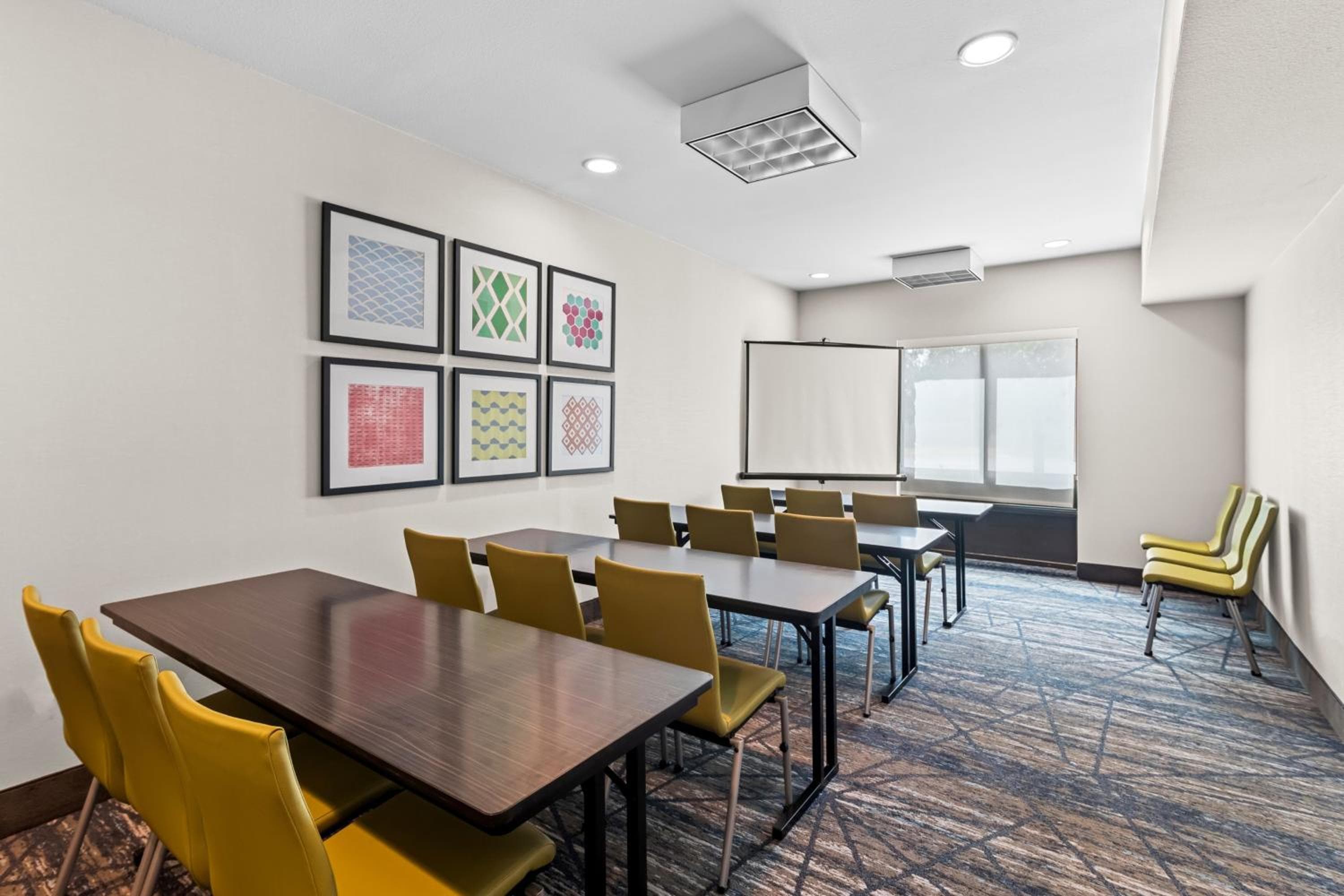 Holiday Inn Express & Suites Austin SW - Sunset Valley by IHG