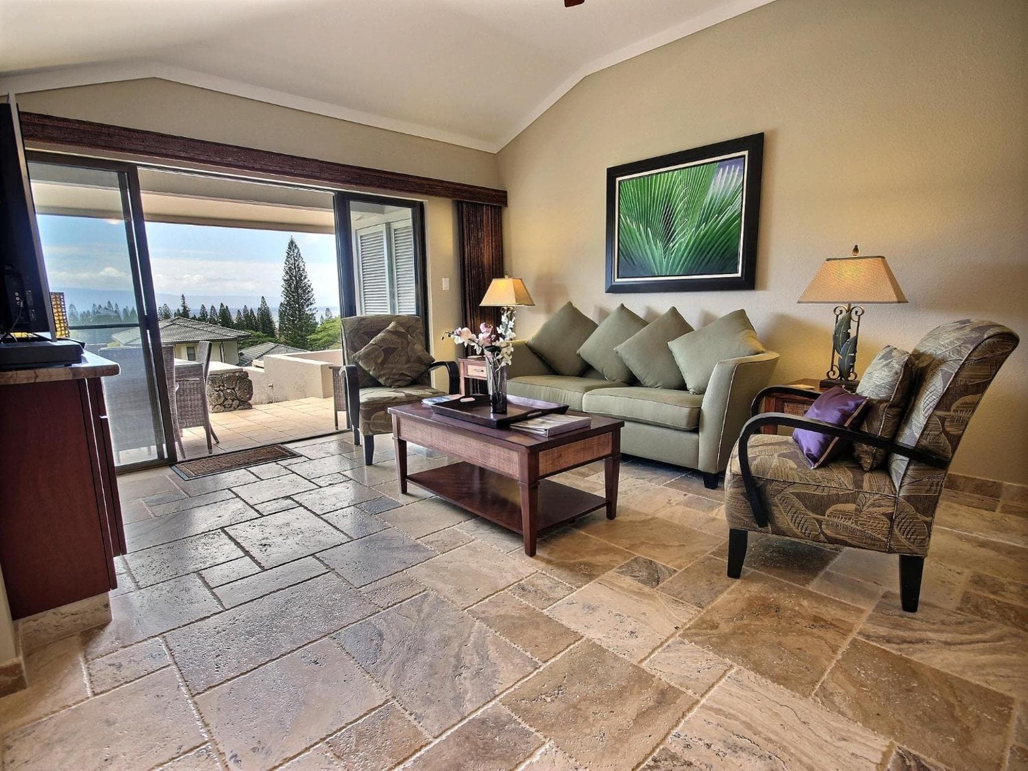 KBM Resorts: Kapalua Golf Villa KGV-19P3 Remodeled with Ocean Views Includes Rental Car