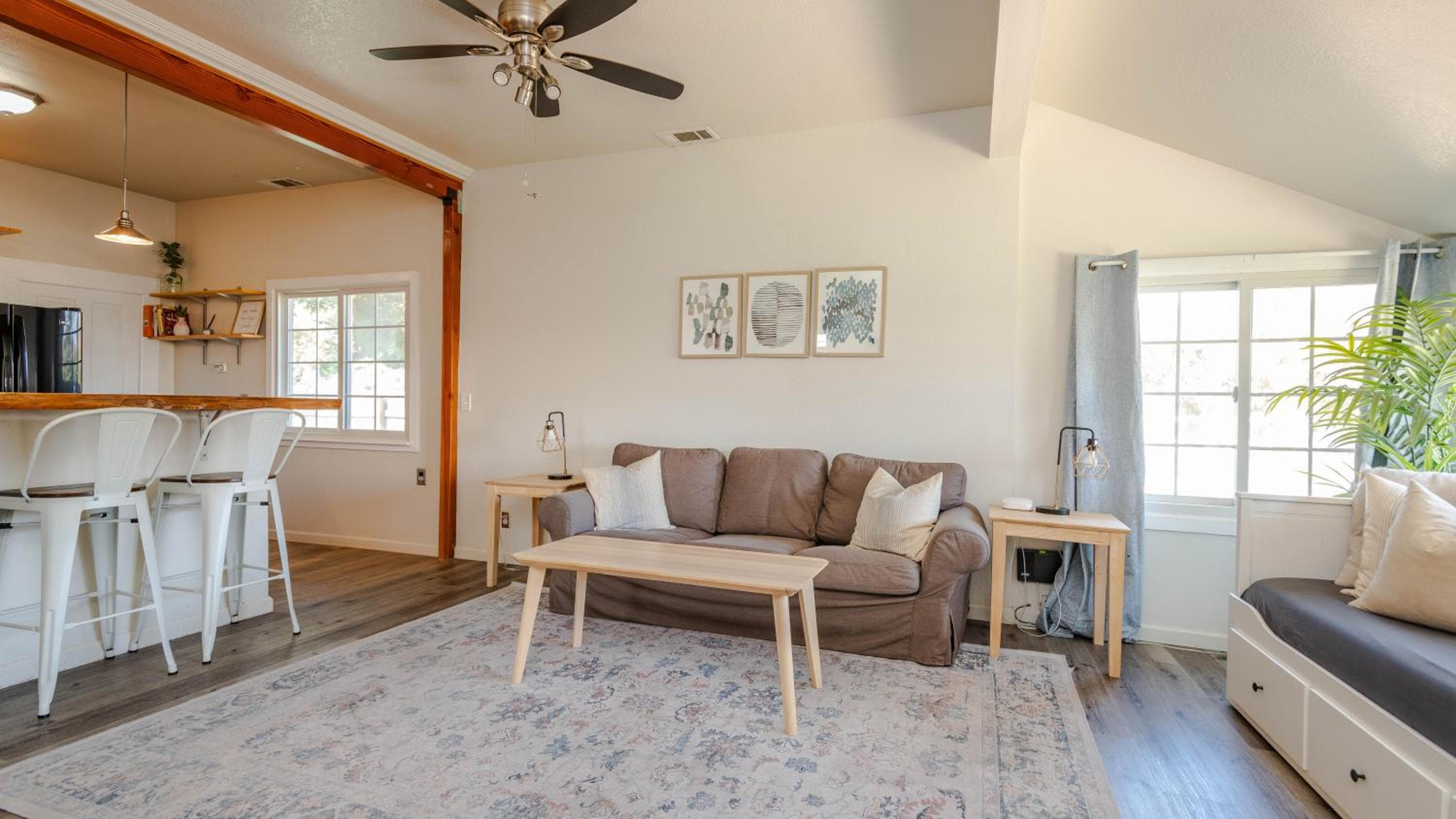 Den Street Cottage