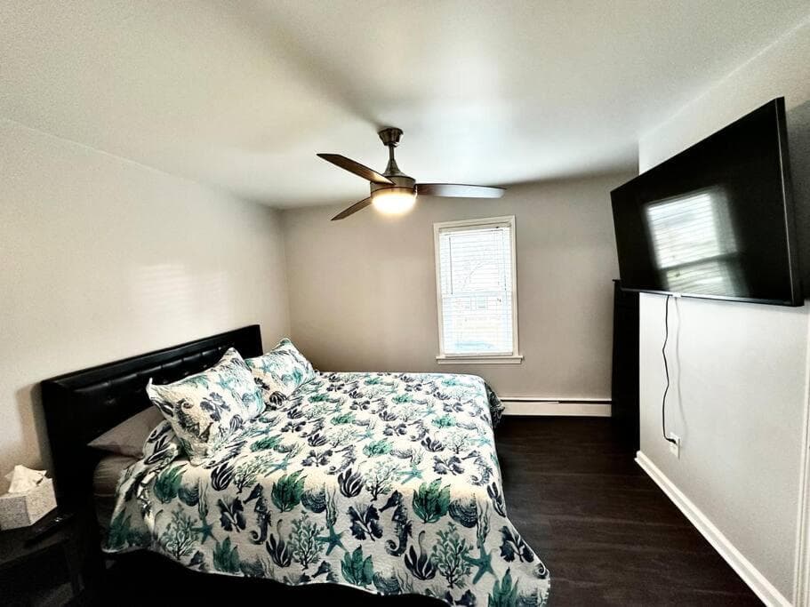 Family Fun Apt! Kid Friendly Loft, Coffee, Popcorn, Snowcones, Games, Poker